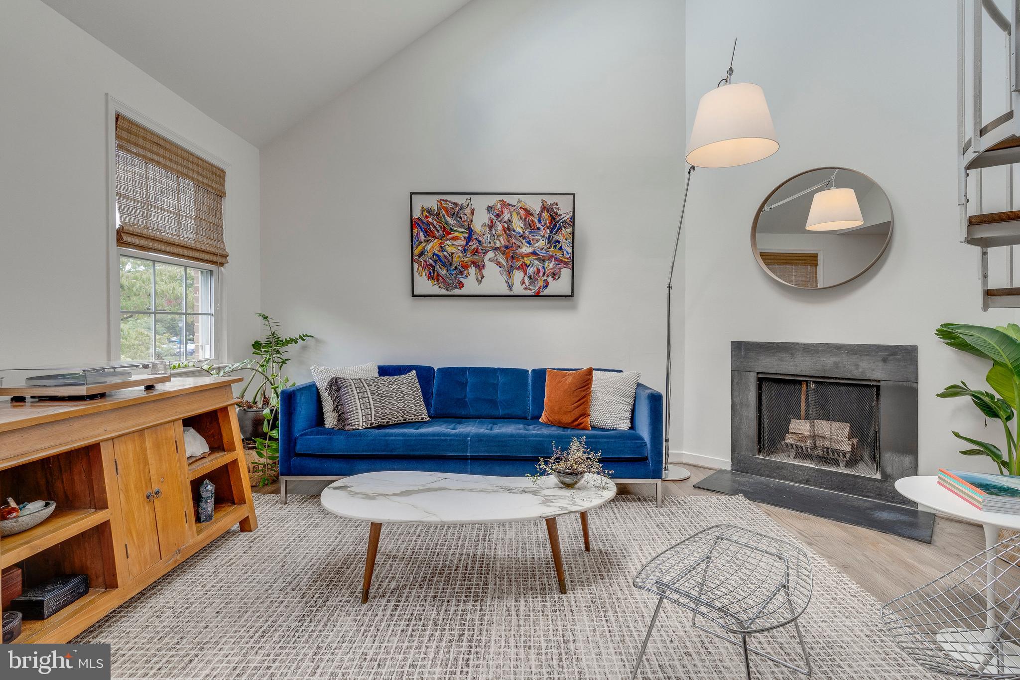 2232 Washington Ave #W-201