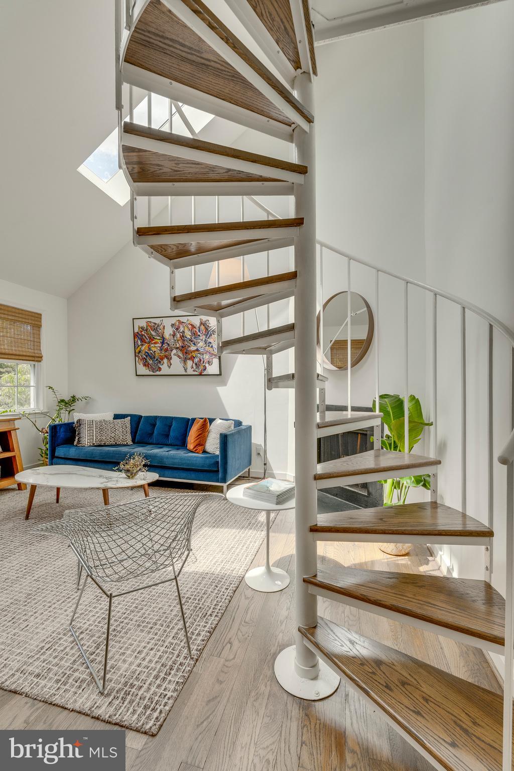 2232 Washington Ave #W-201