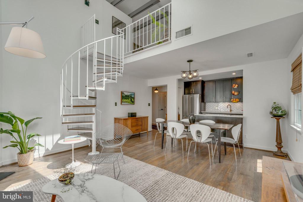 2232 Washington Ave #W-201