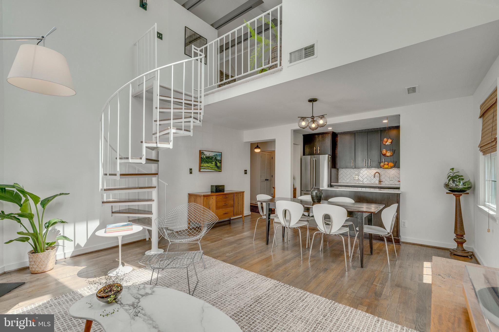 2232 Washington Ave #W-201