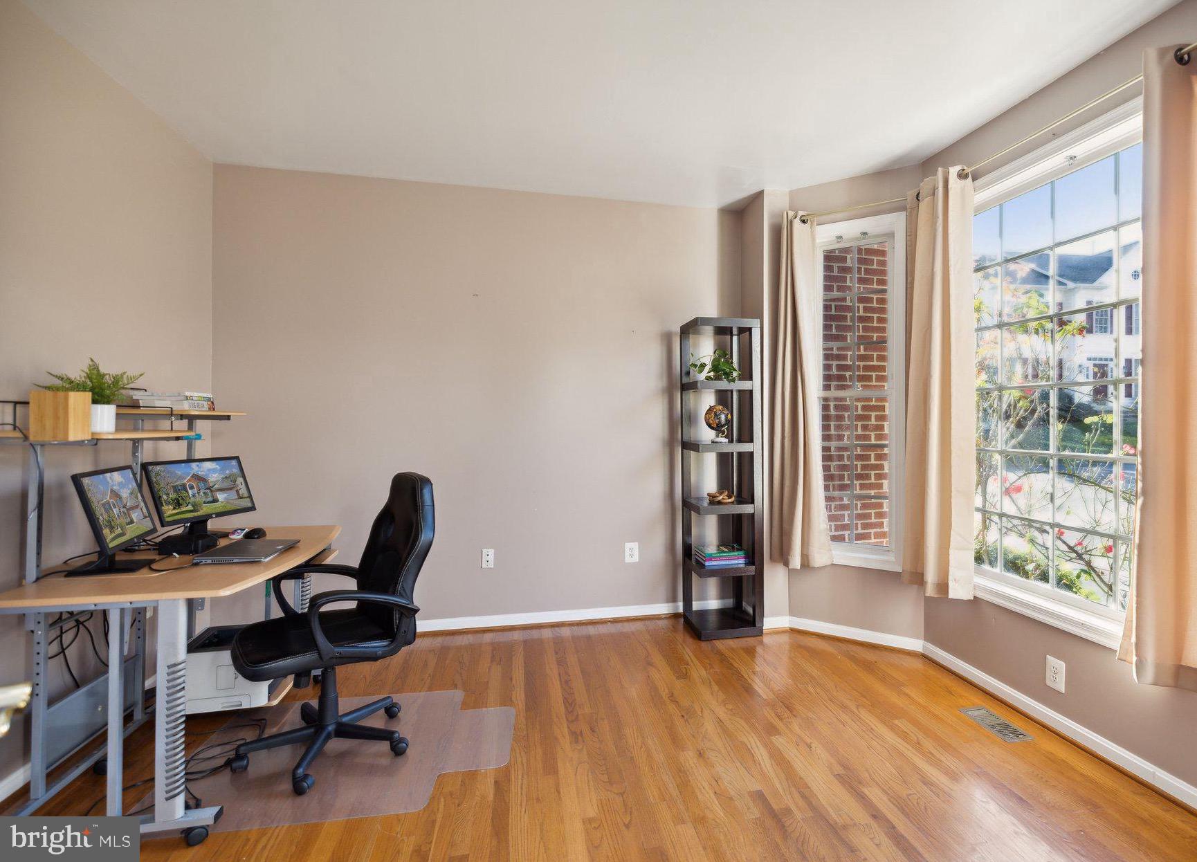 13129 Venetian Rd