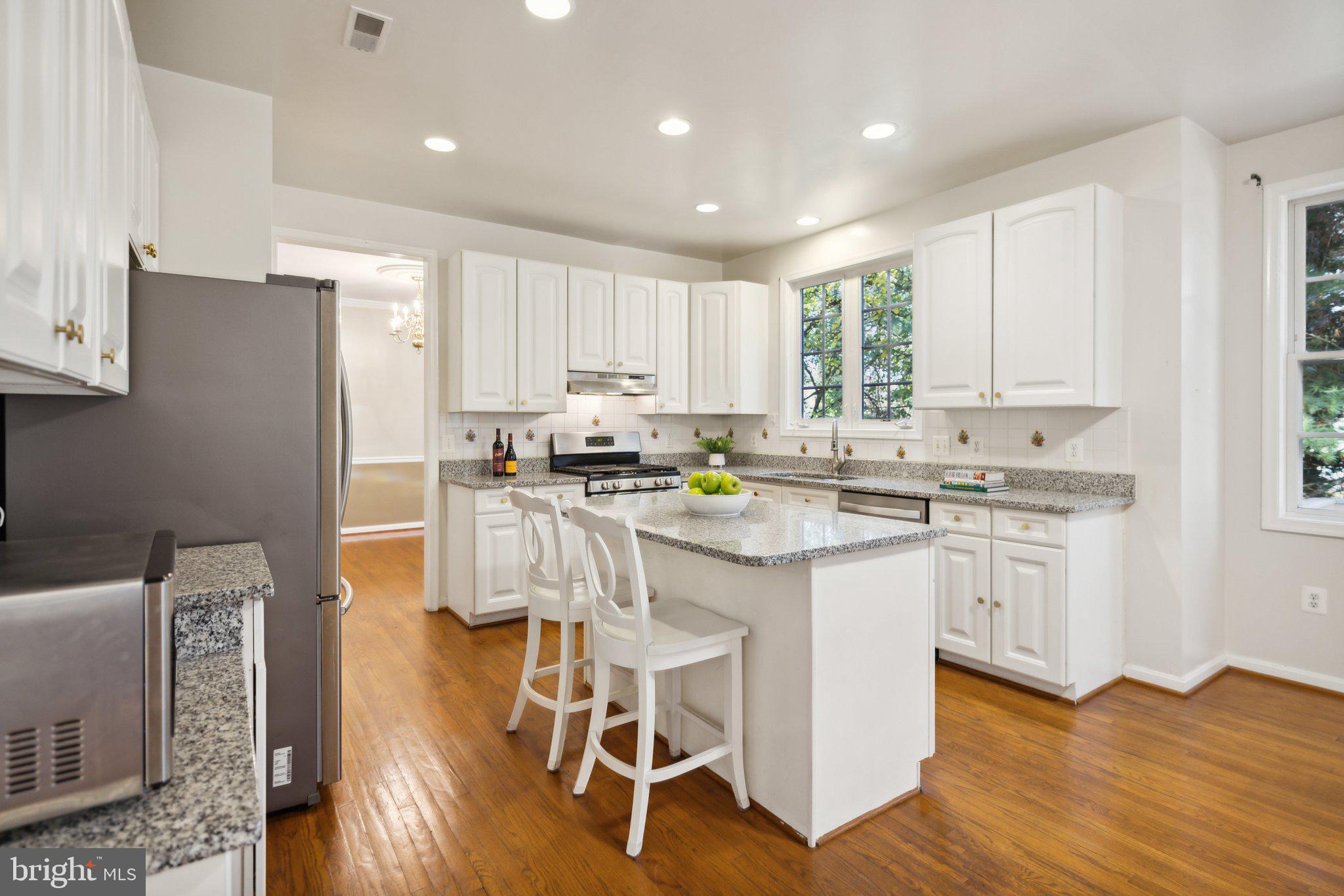 13129 Venetian Rd