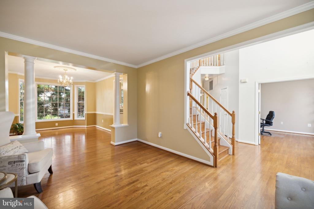 13129 Venetian Rd