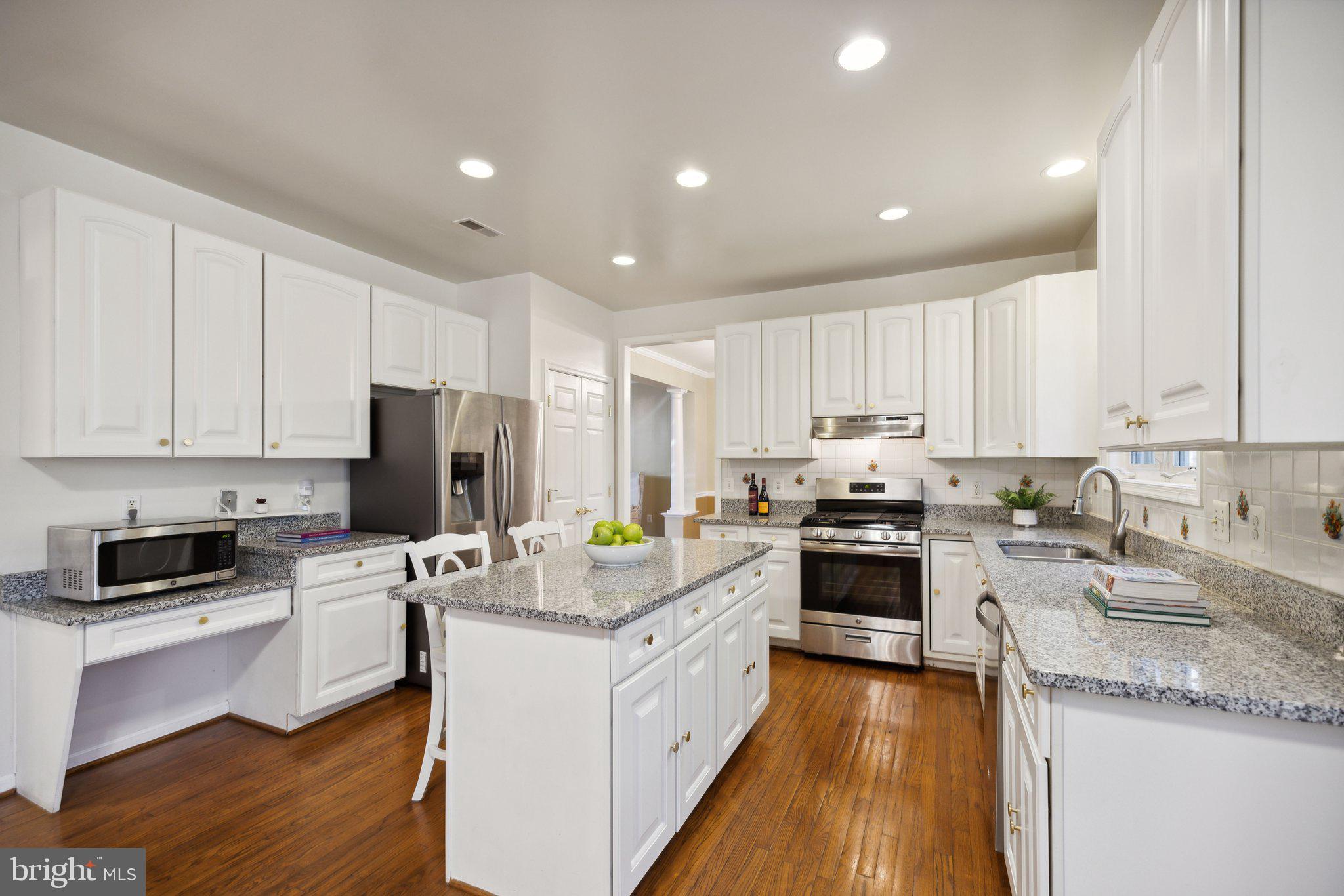 13129 Venetian Rd