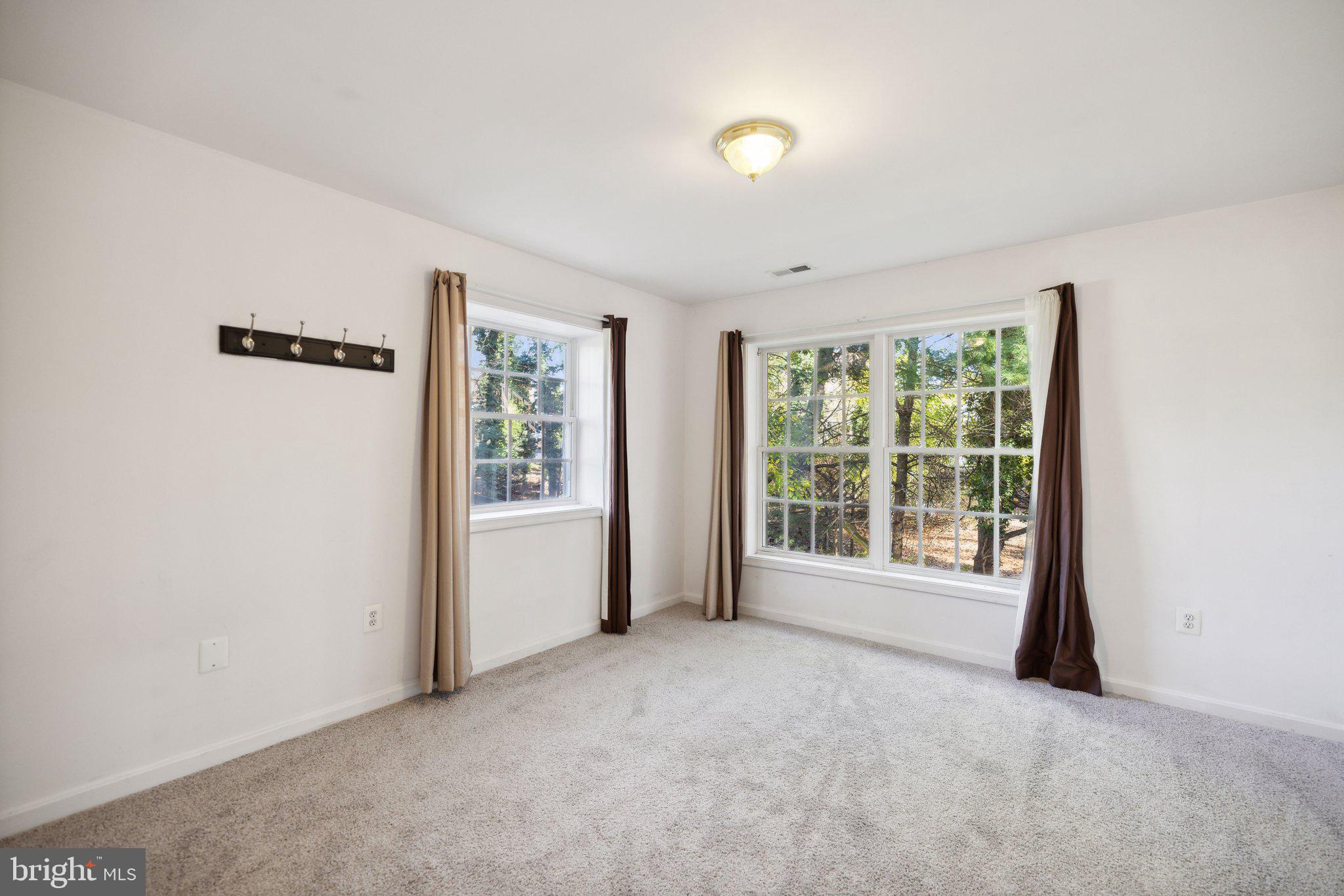13129 Venetian Rd