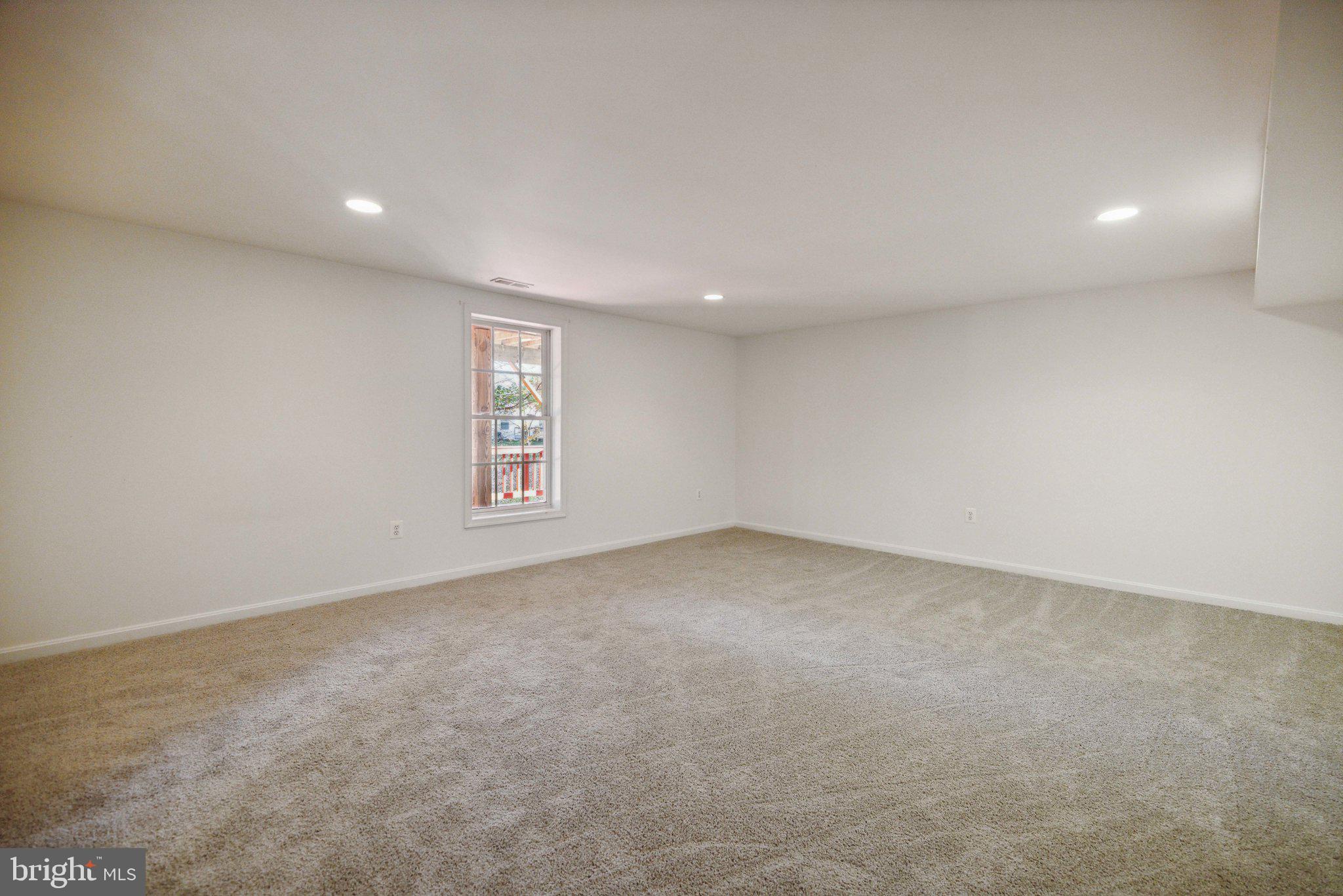 13129 Venetian Rd
