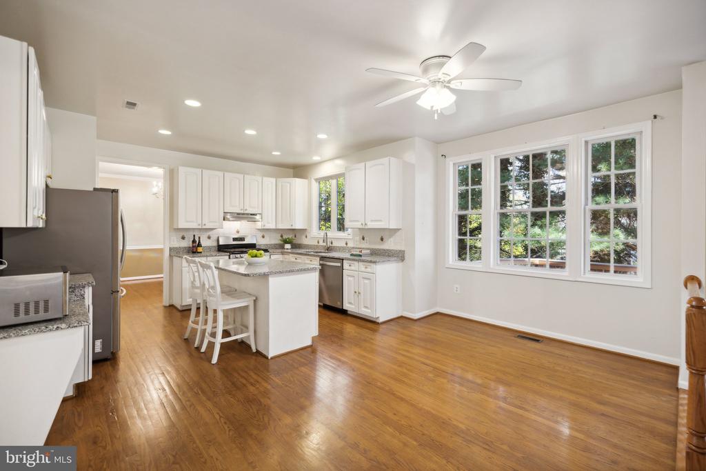 13129 Venetian Rd