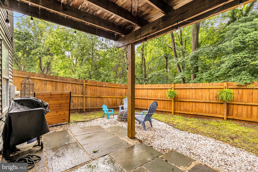 19123 GROTTO LANE