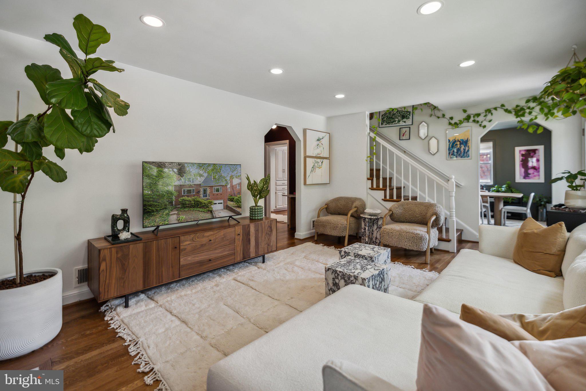 2309 Cheverly Ave