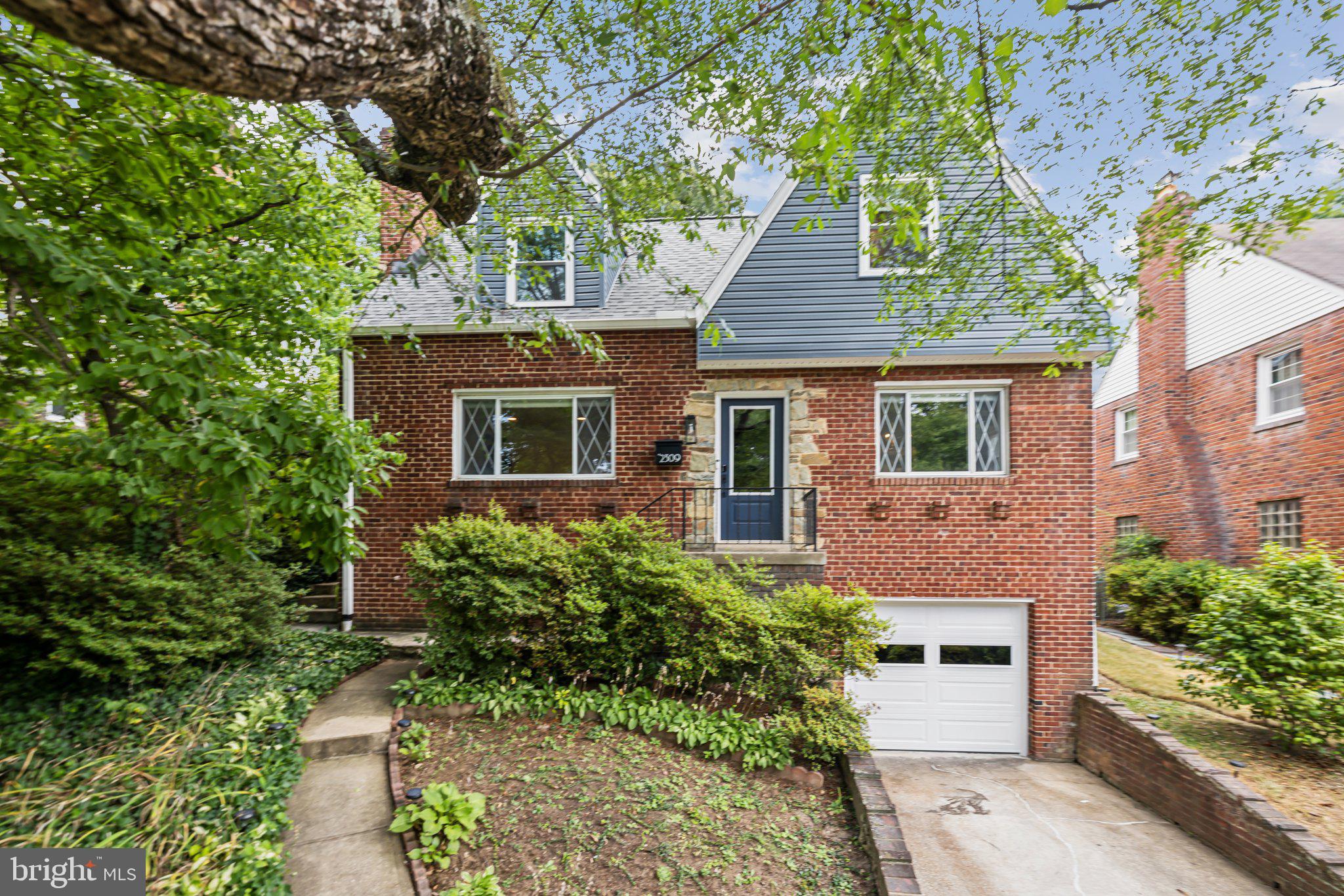 2309 Cheverly Ave