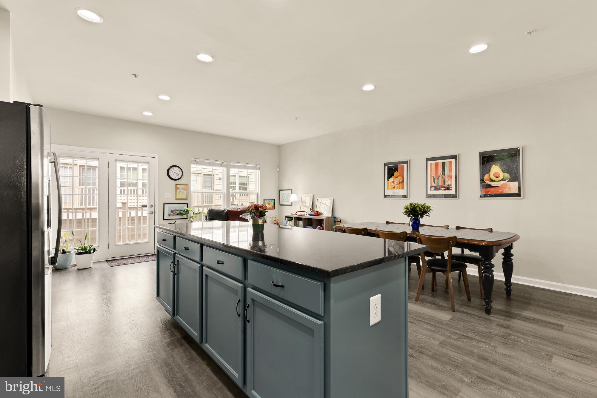 5236 STREAM BANK LANE