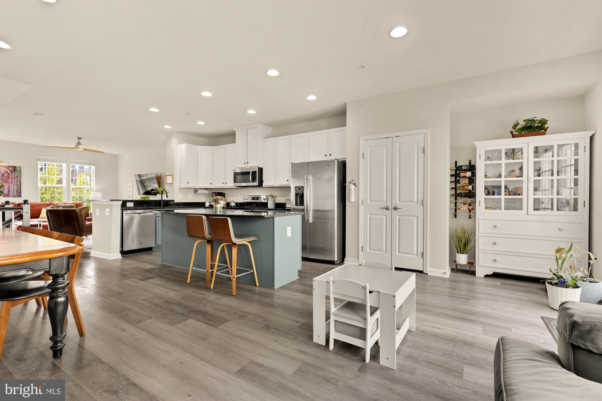 5236 STREAM BANK LANE