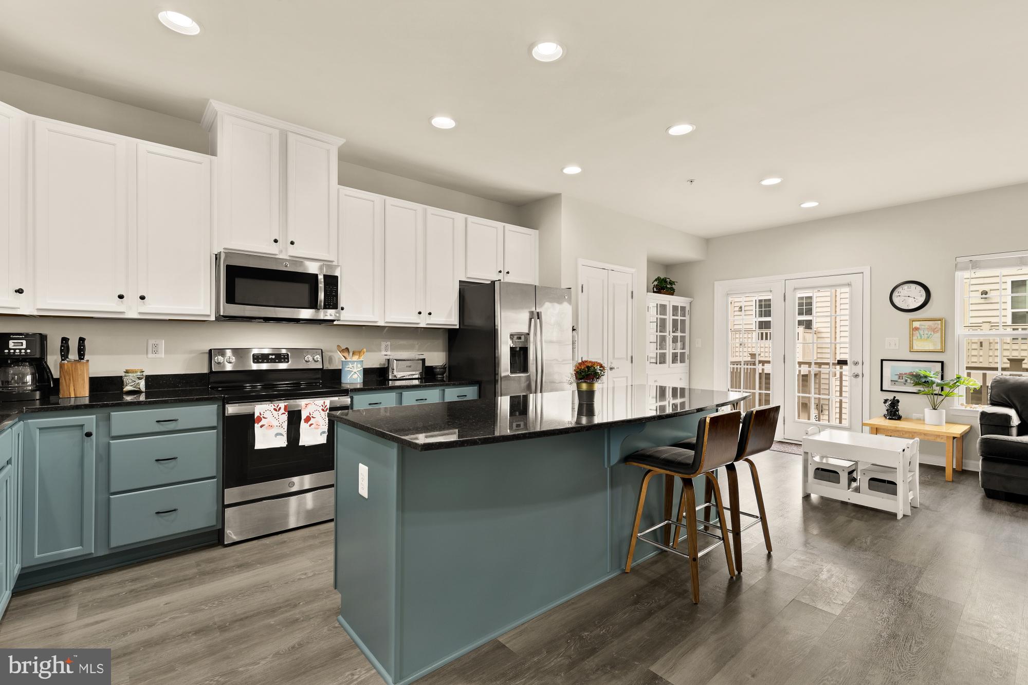 5236 STREAM BANK LANE