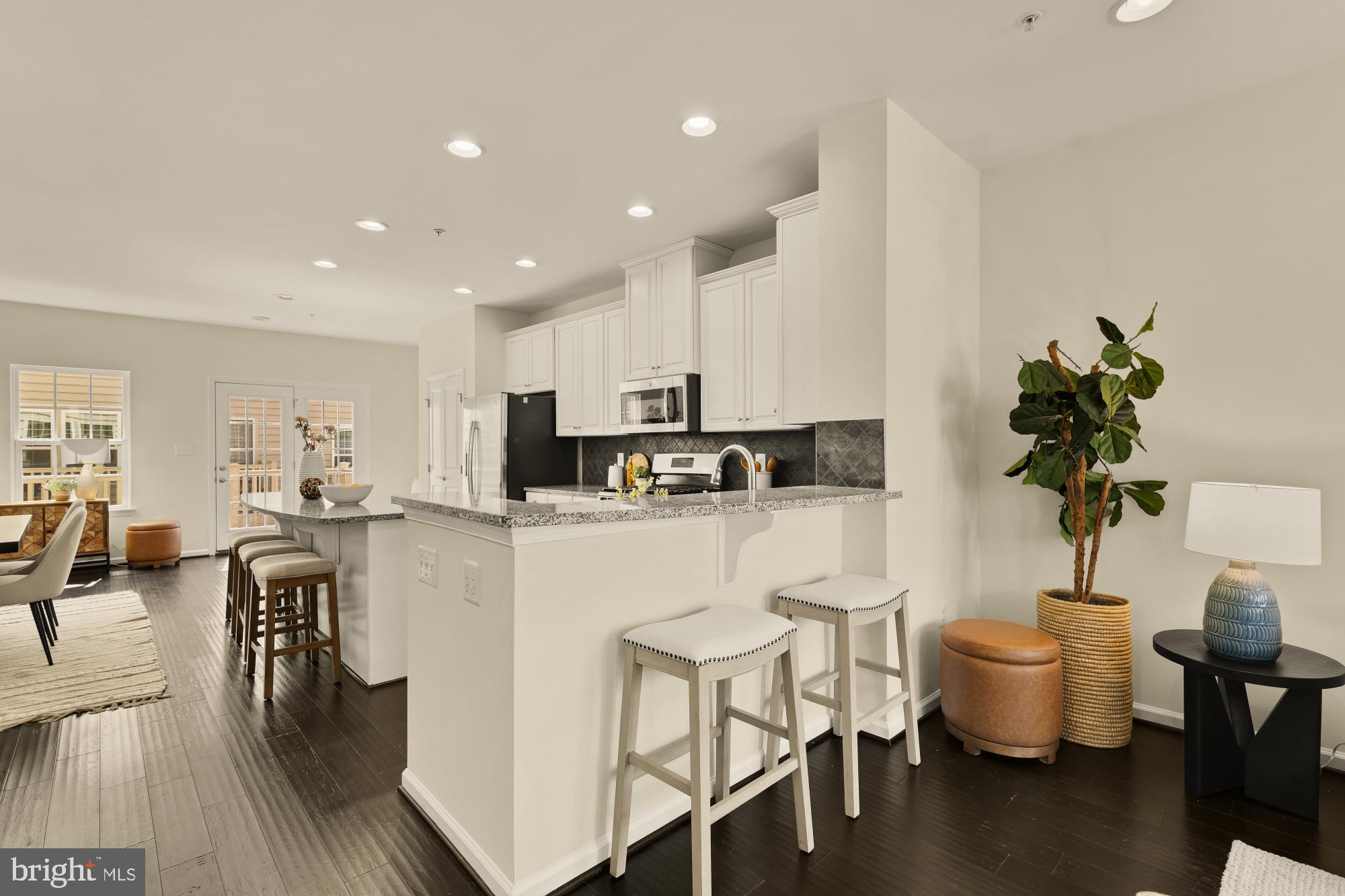 5307 SMITHS COVE LANE