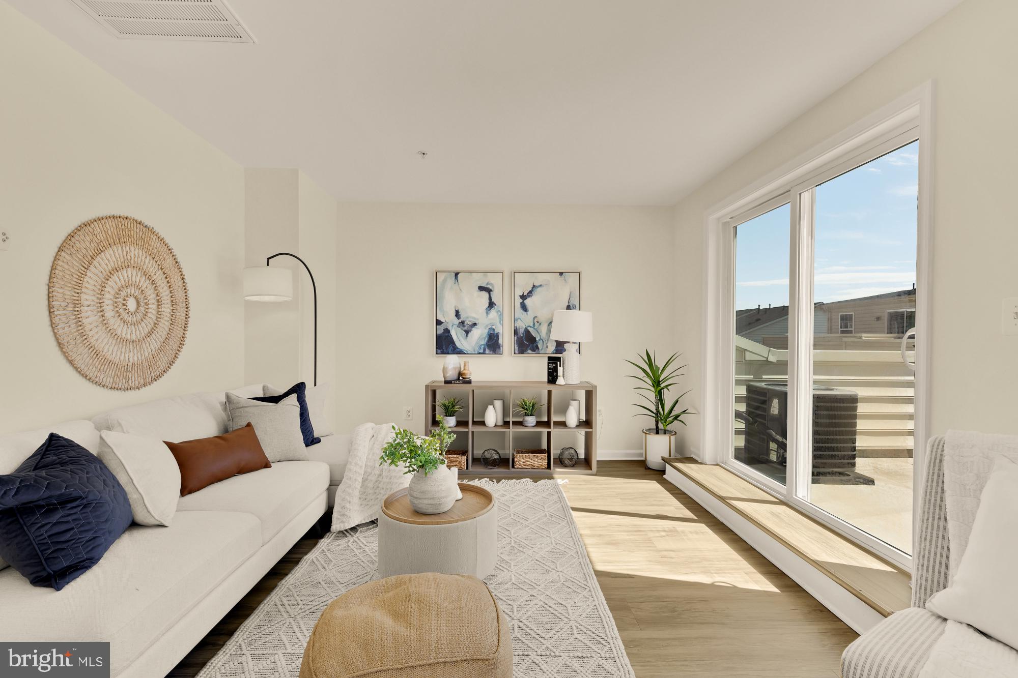 5307 SMITHS COVE LANE