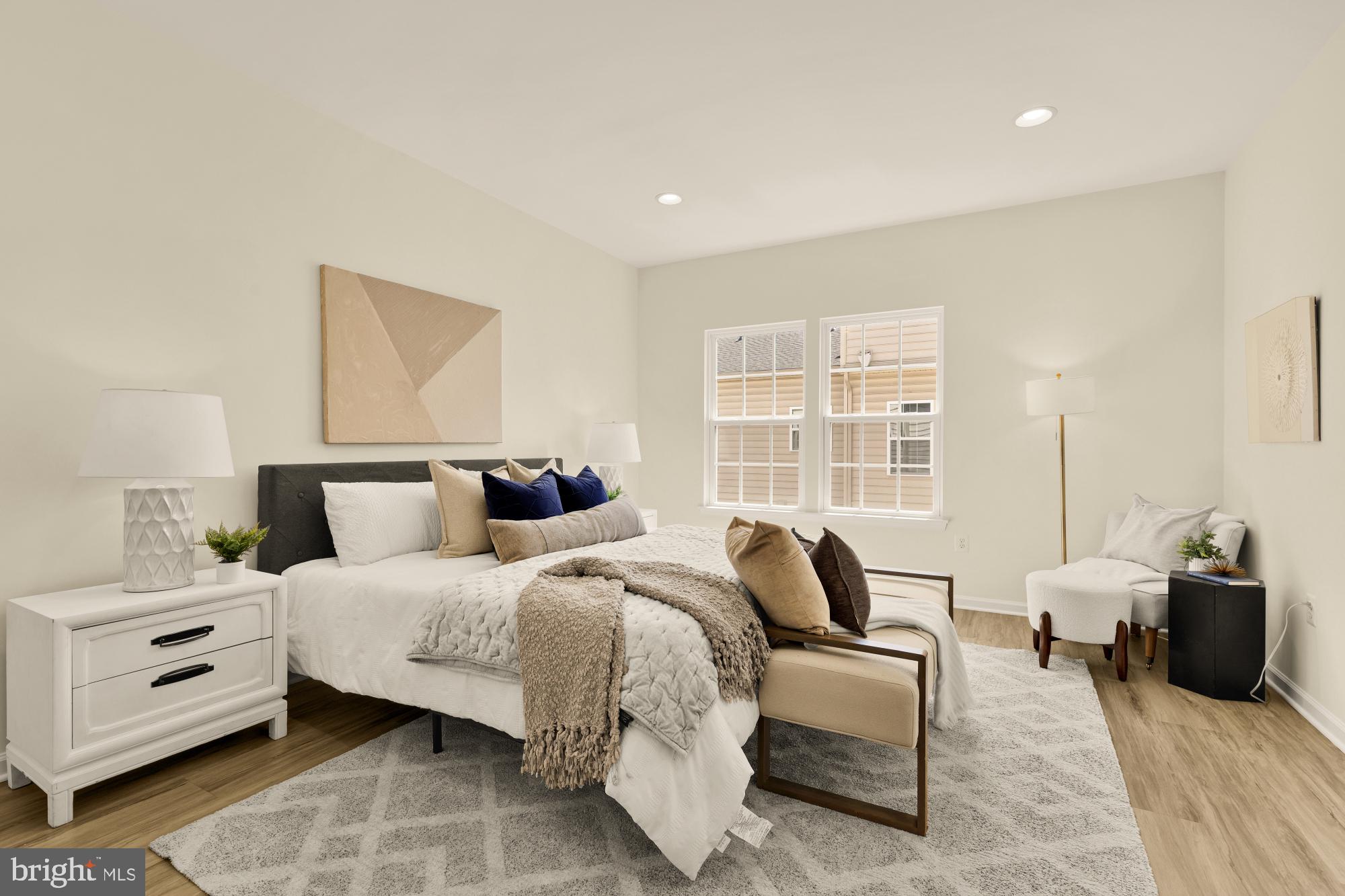 5307 SMITHS COVE LANE