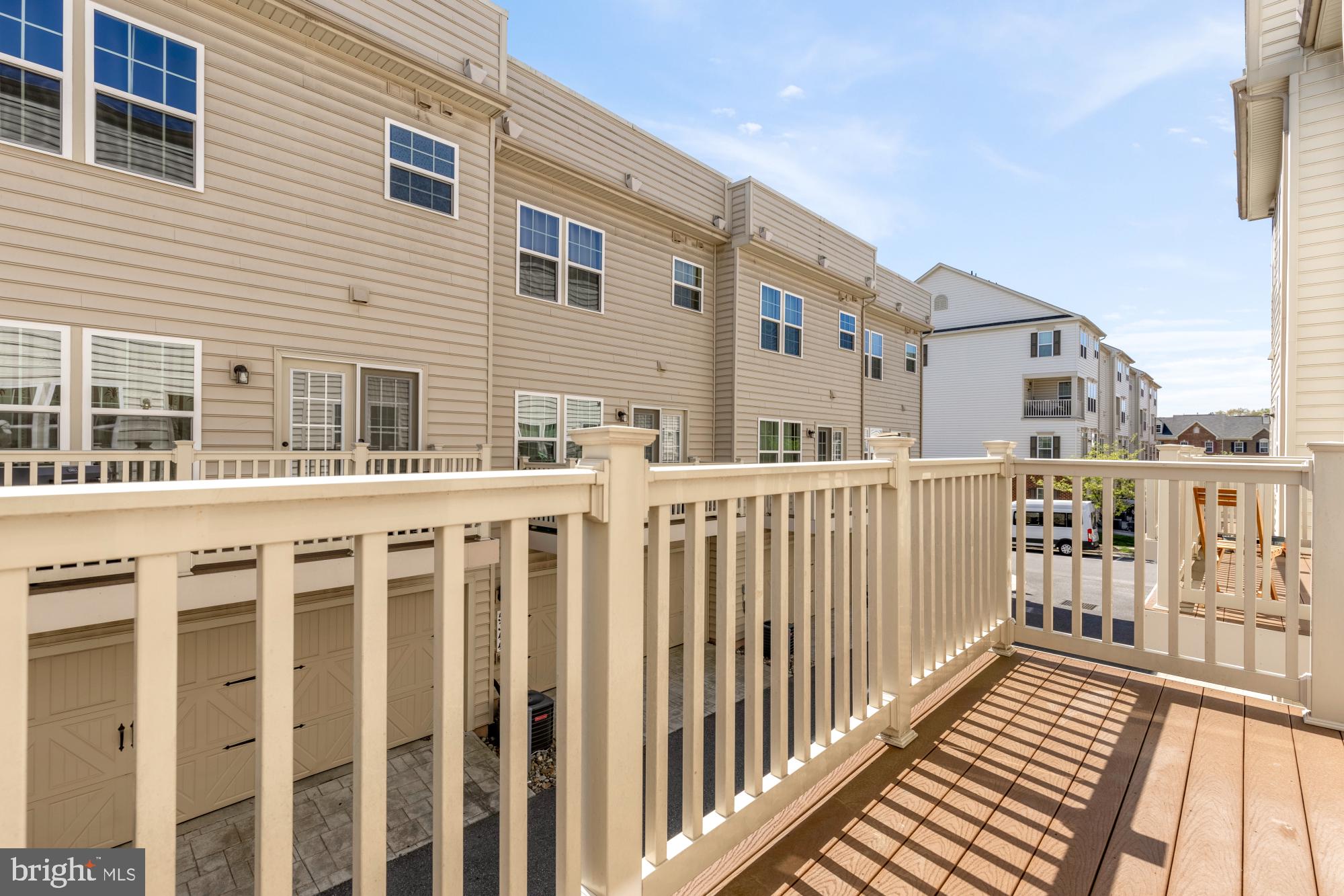 5307 SMITHS COVE LANE