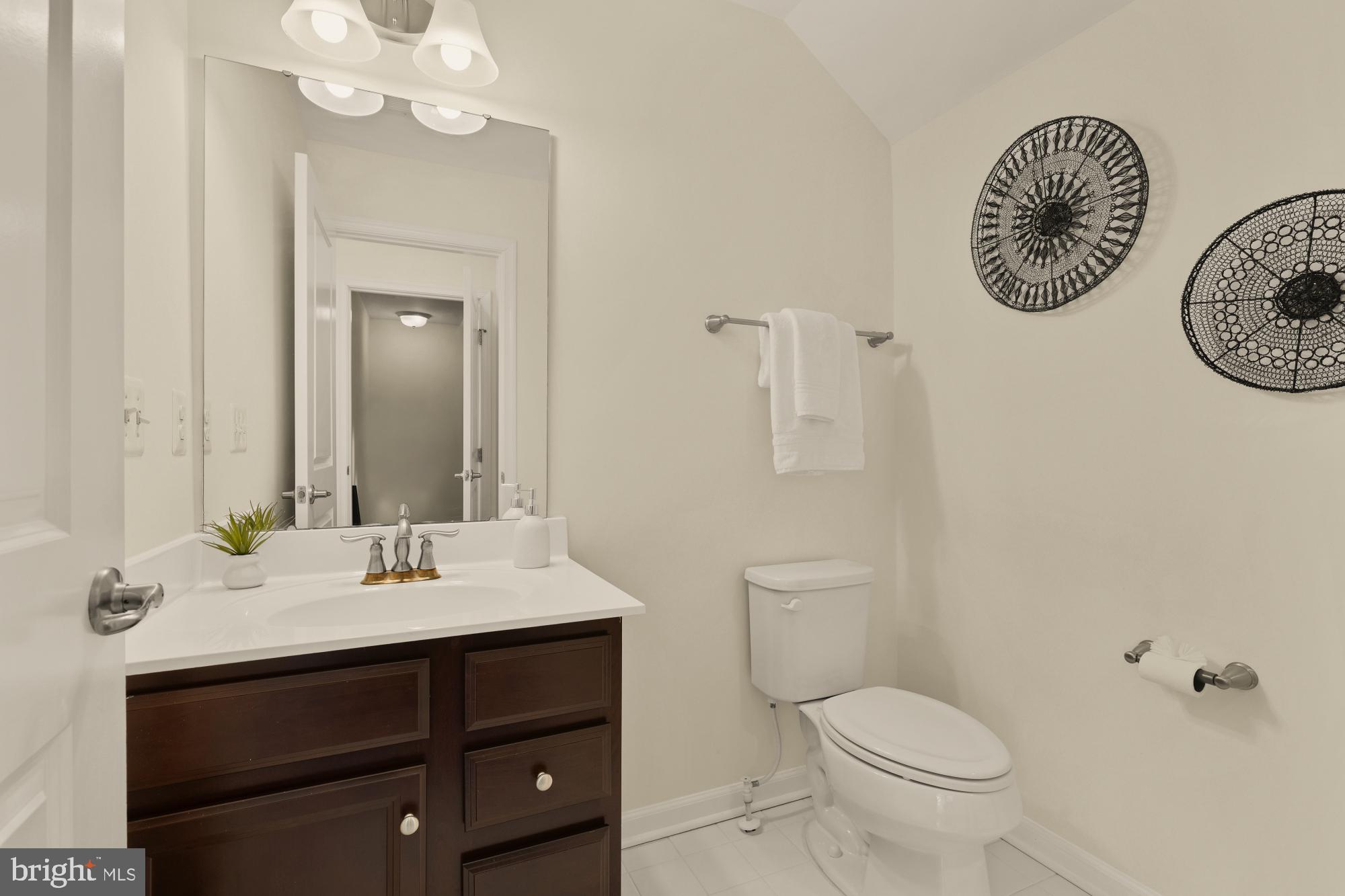 5307 SMITHS COVE LANE