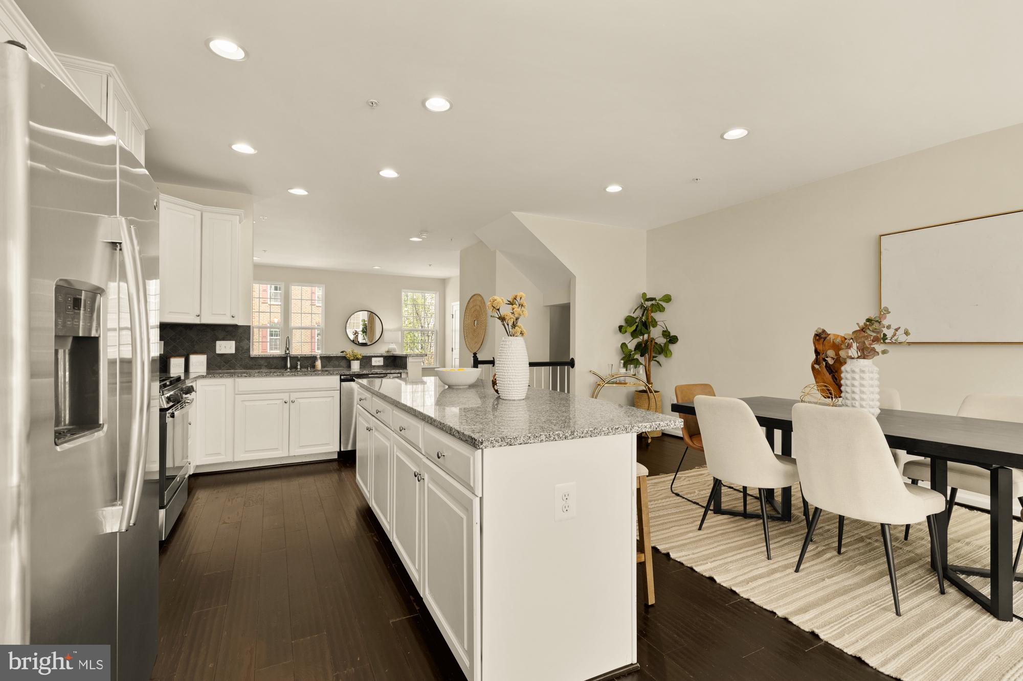 5307 SMITHS COVE LANE