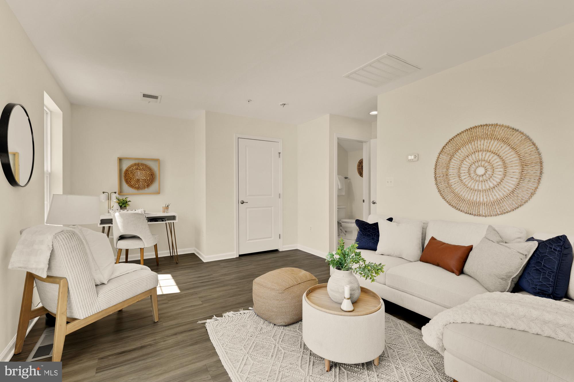 5307 SMITHS COVE LANE