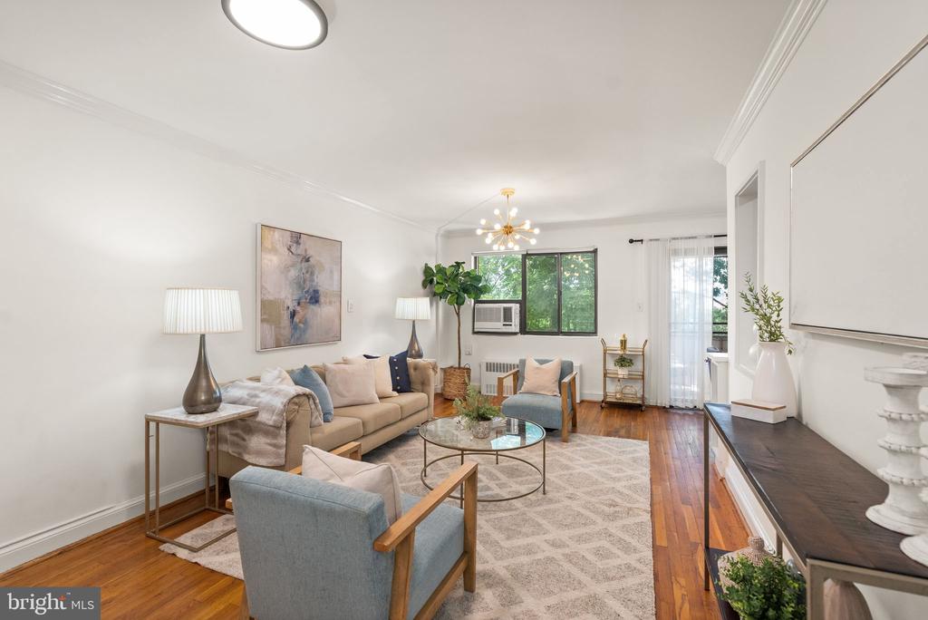 1577 N COLONIAL TERRACE Unit: 305-Y