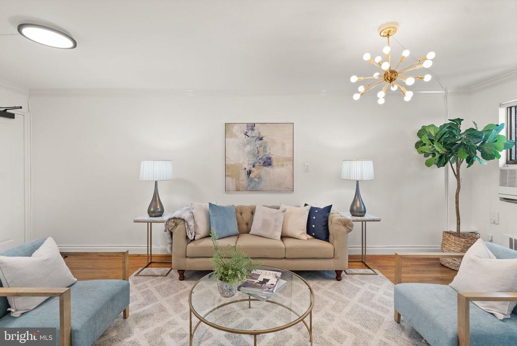 1577 N COLONIAL TERRACE Unit: 305-Y