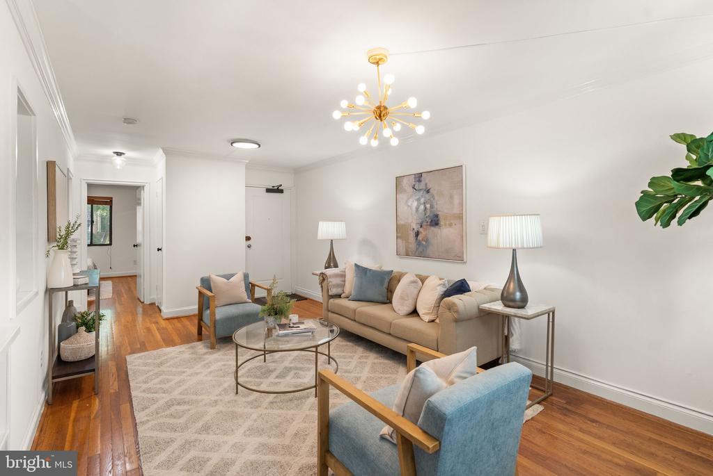 1577 N COLONIAL TERRACE Unit: 305-Y