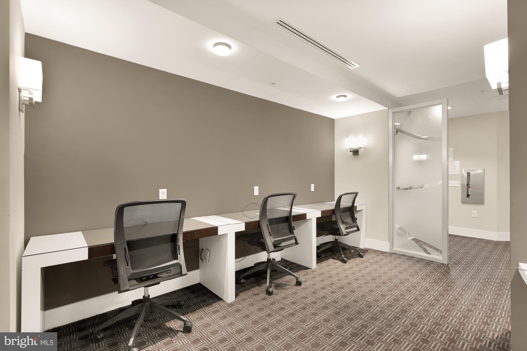 525 N FAYETTE STREET 119