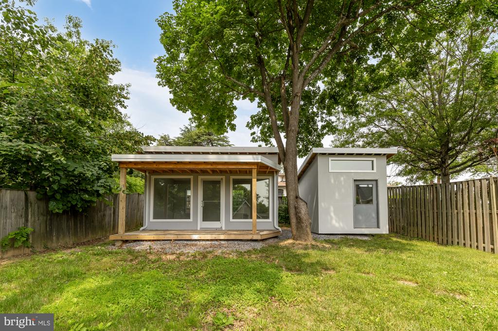 4000 ROBERTS ROAD