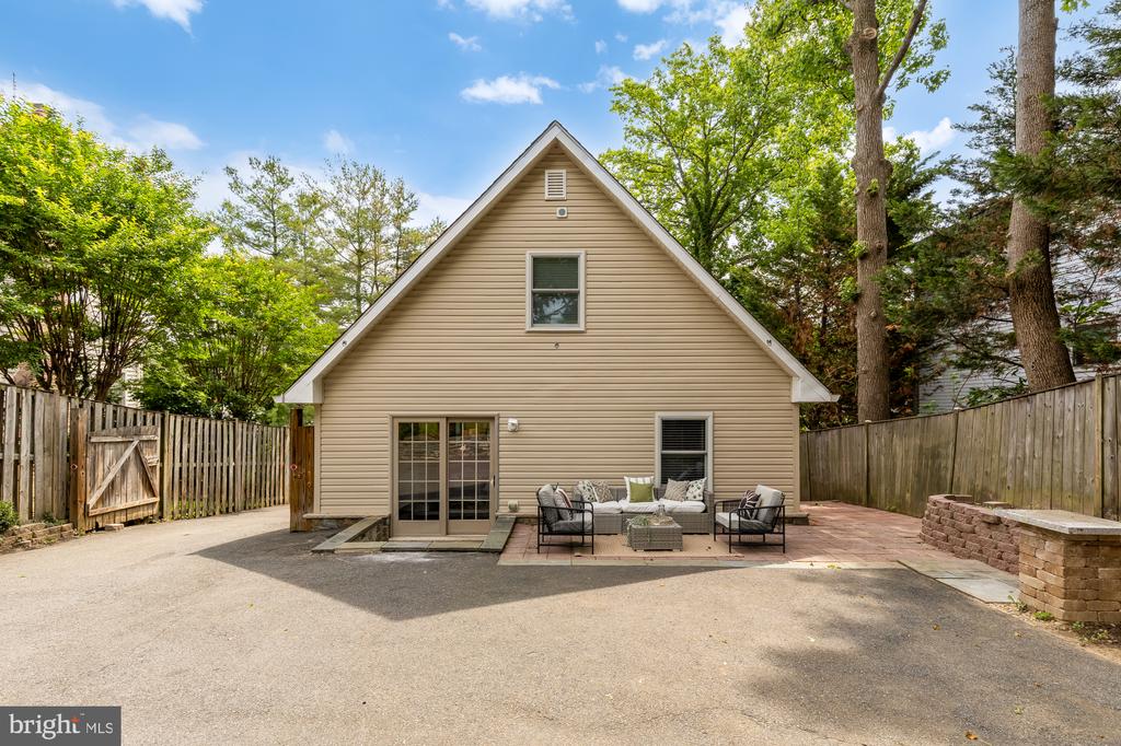 4000 ROBERTS ROAD
