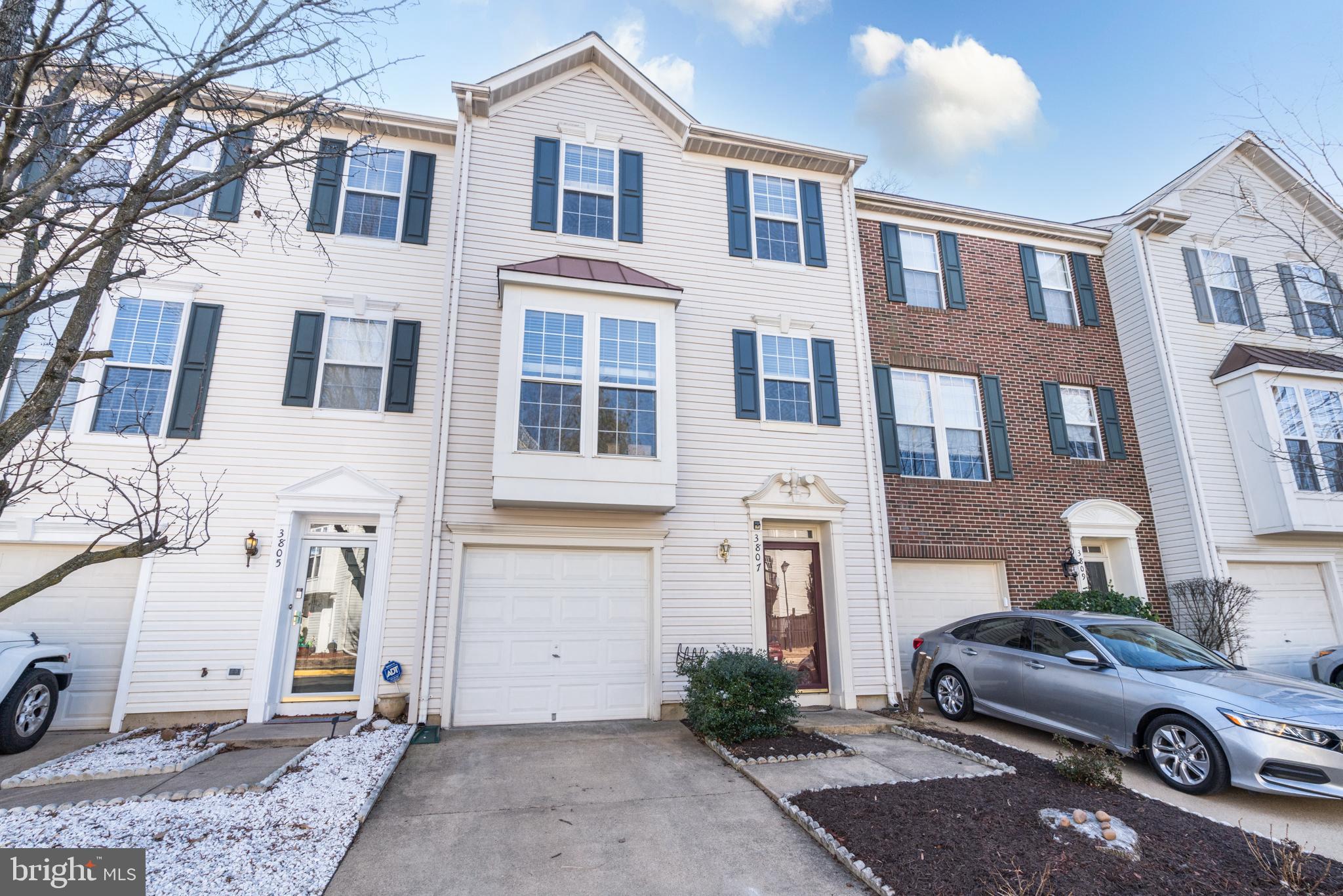 3807 Shannons Green Way