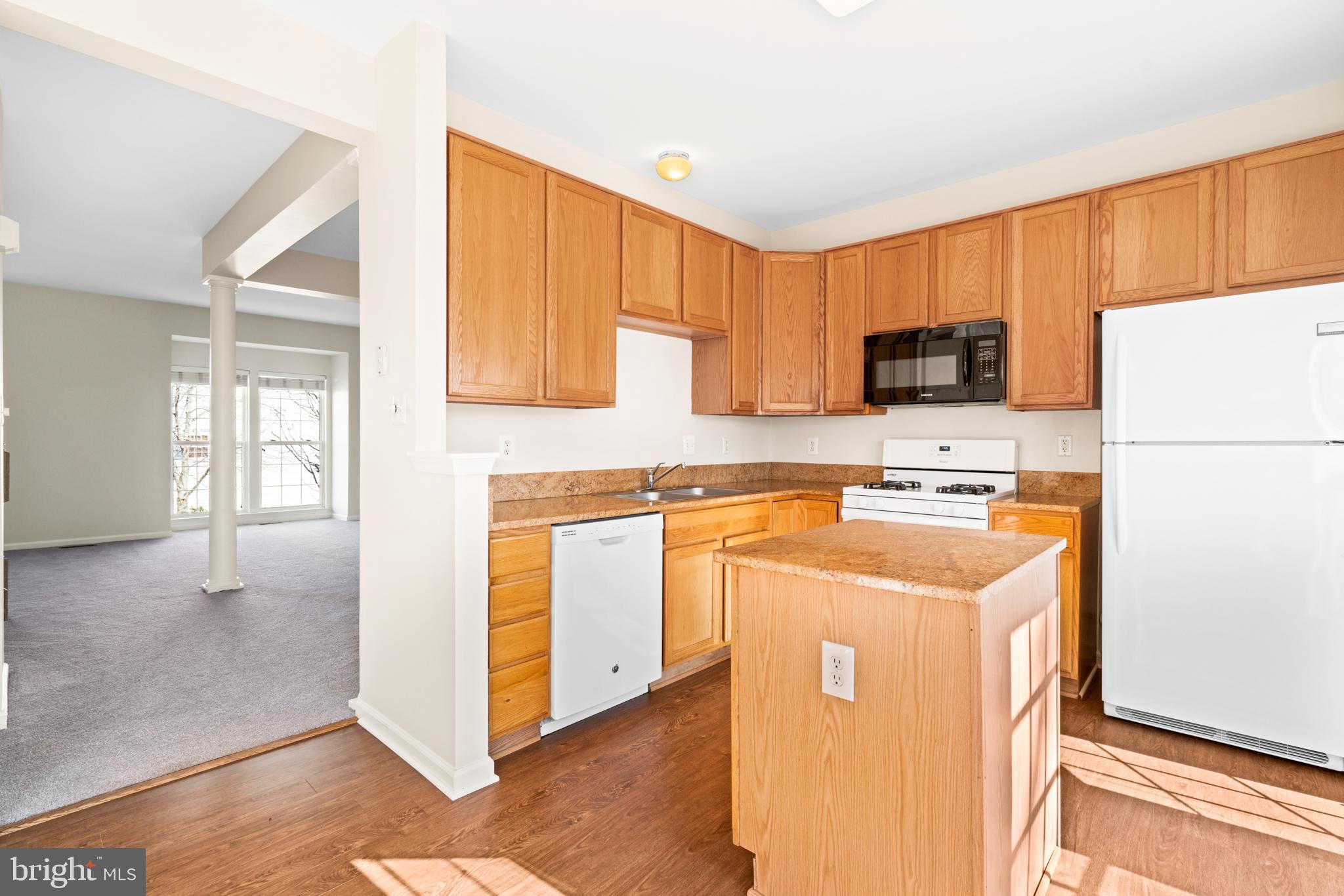 3807 Shannons Green Way