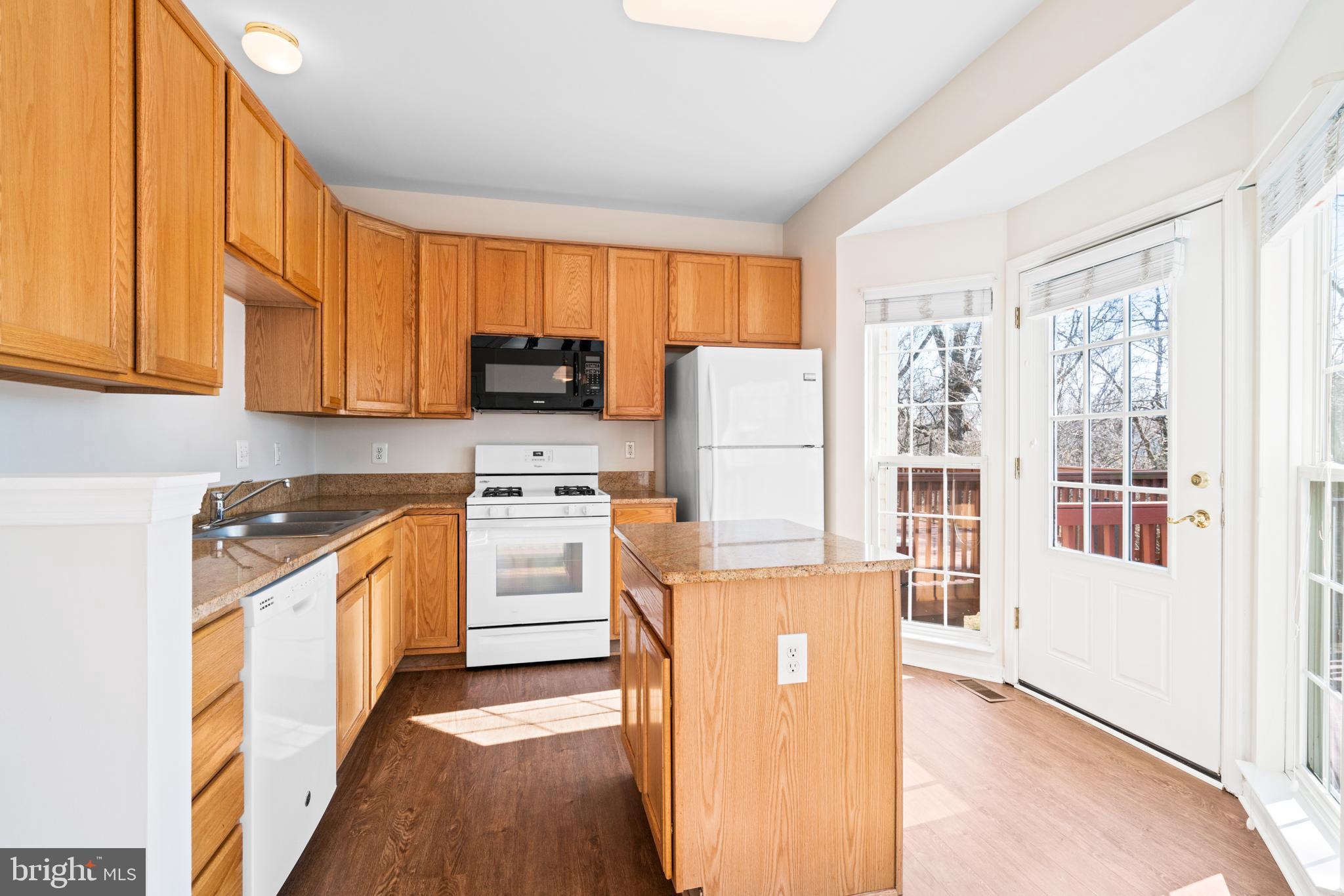 3807 Shannons Green Way