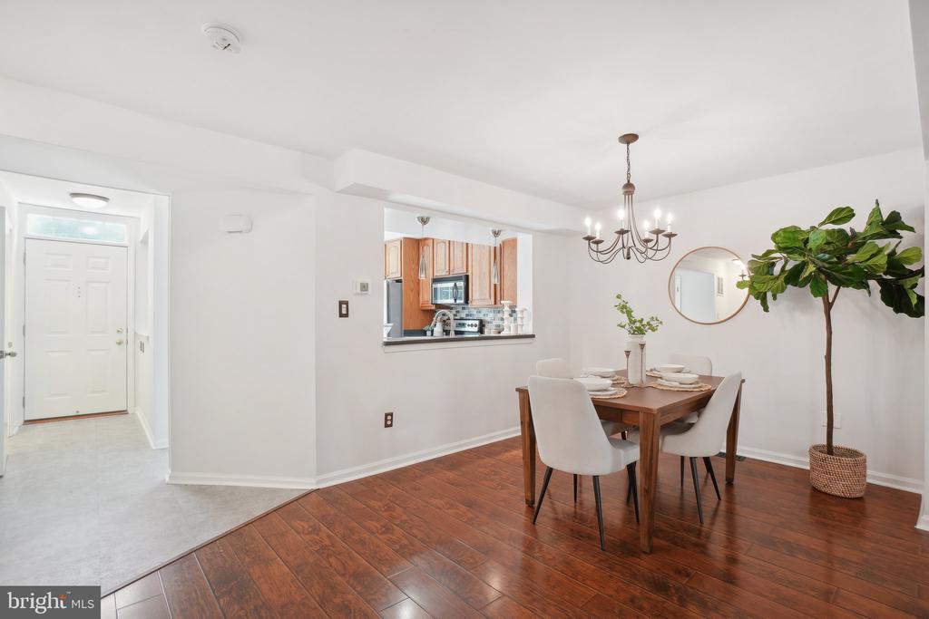 8480 Blue Oak Ct