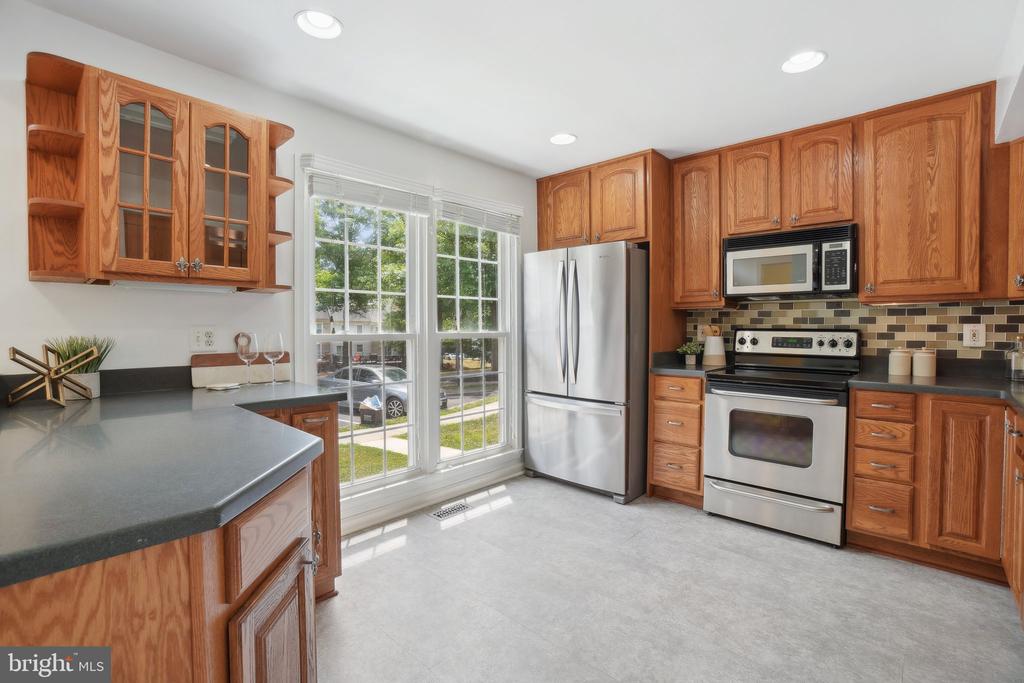 8480 Blue Oak Ct