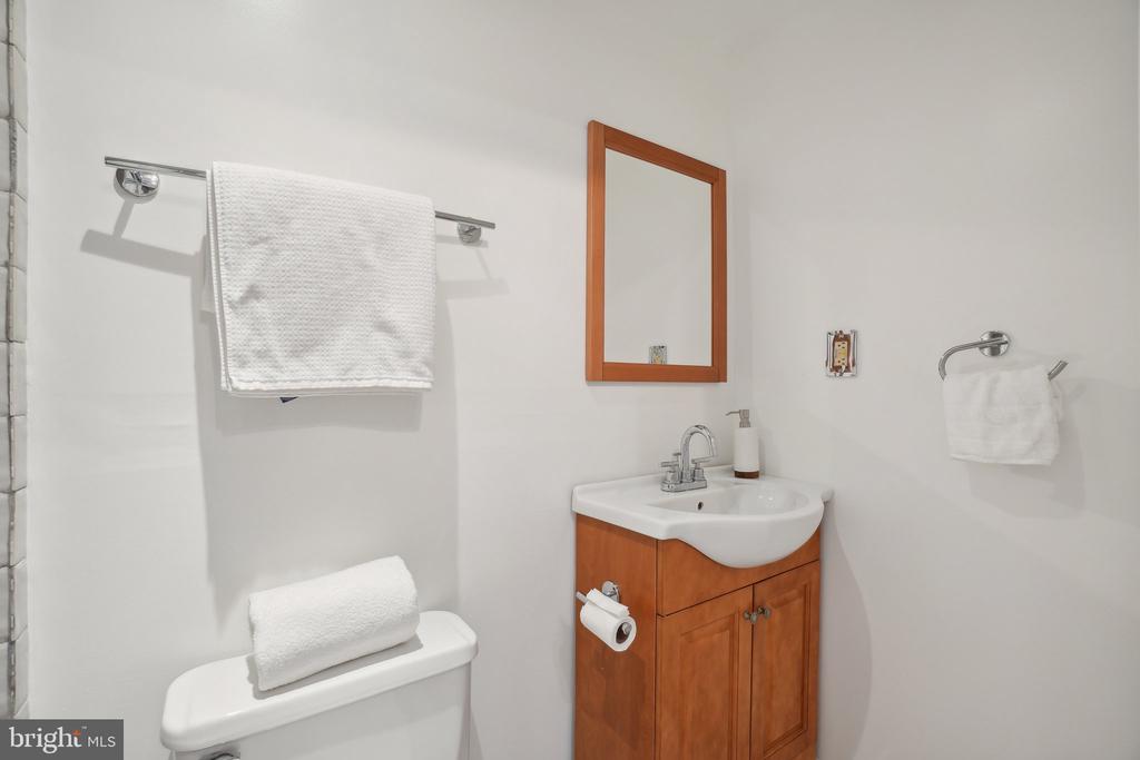 8480 Blue Oak Ct