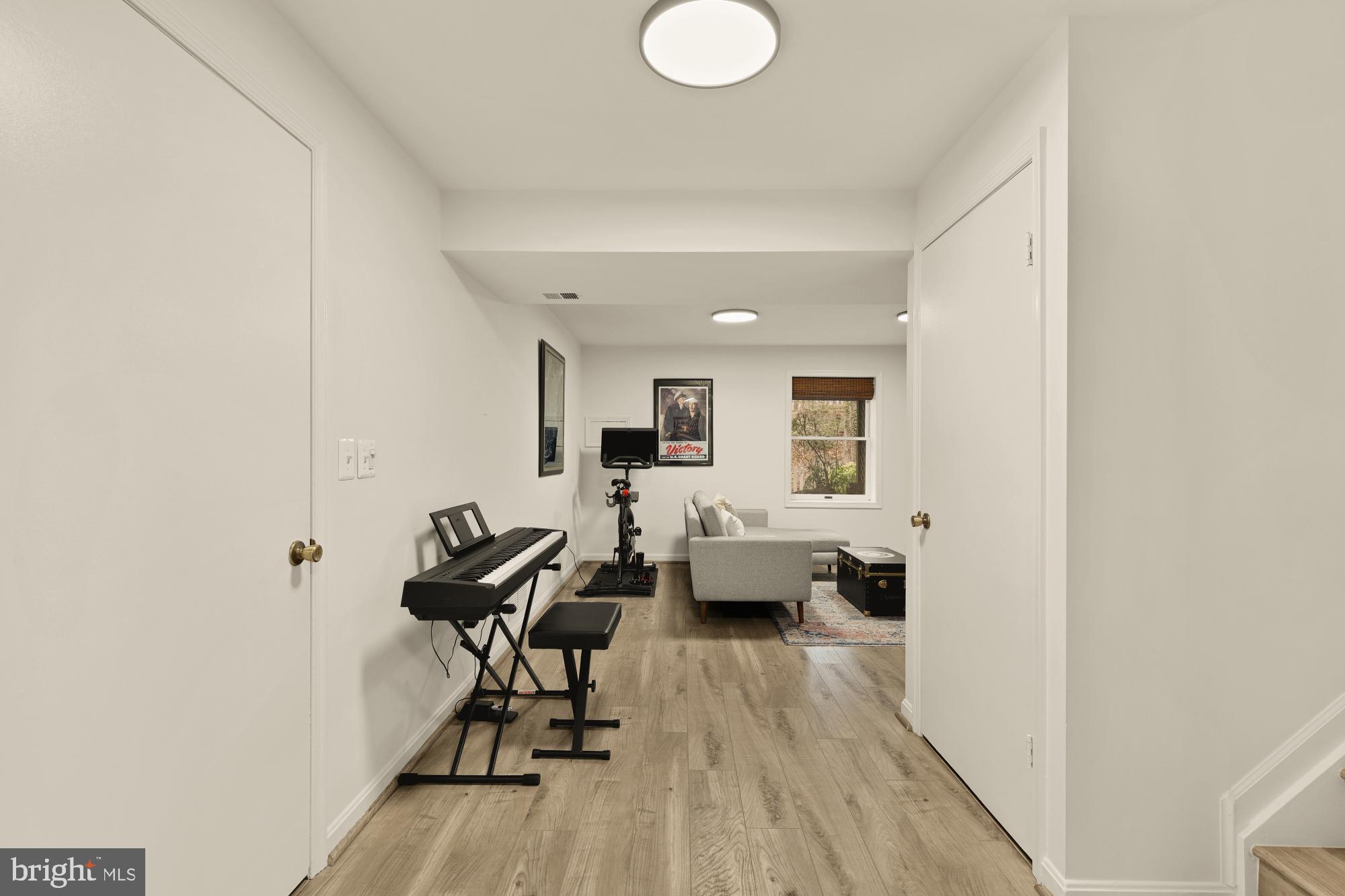 9146 SILCHESTER COURT