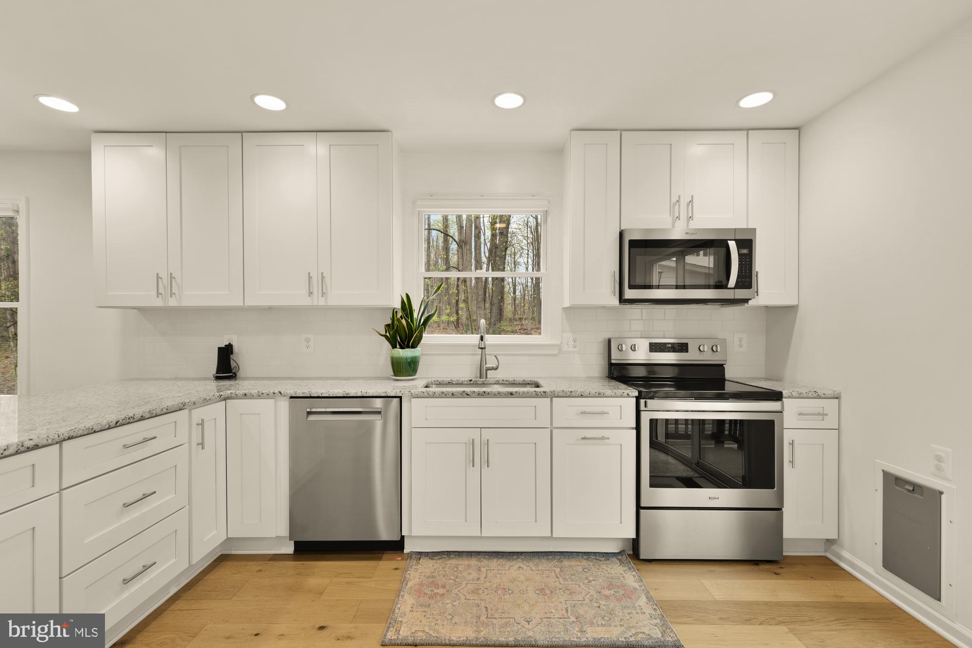 9146 SILCHESTER COURT