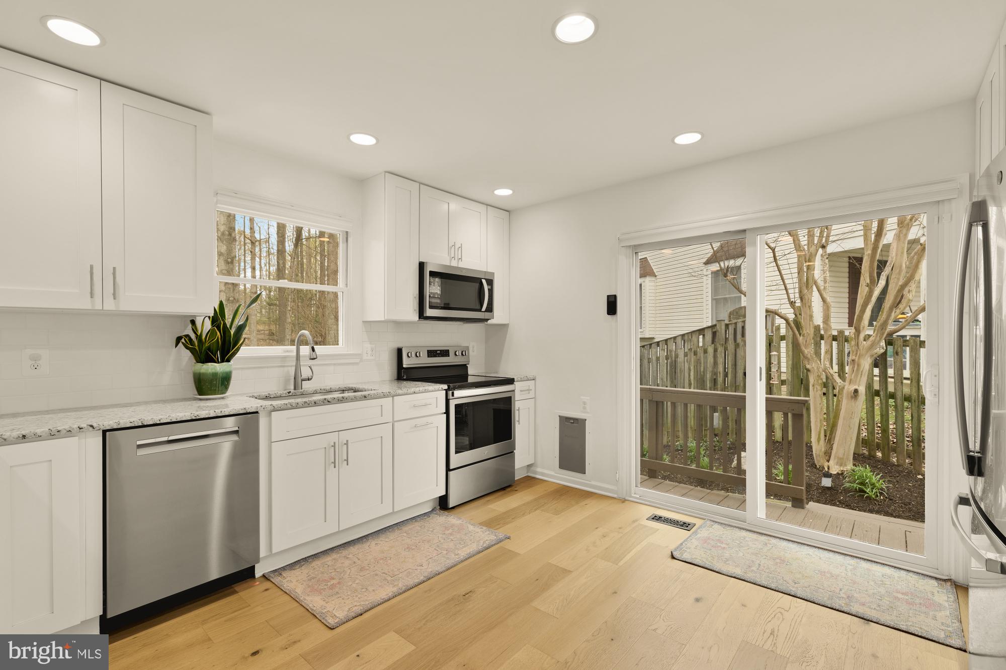 9146 SILCHESTER COURT