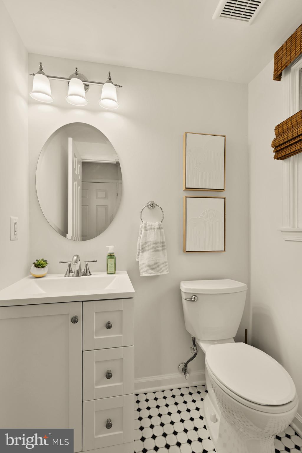 9146 SILCHESTER COURT