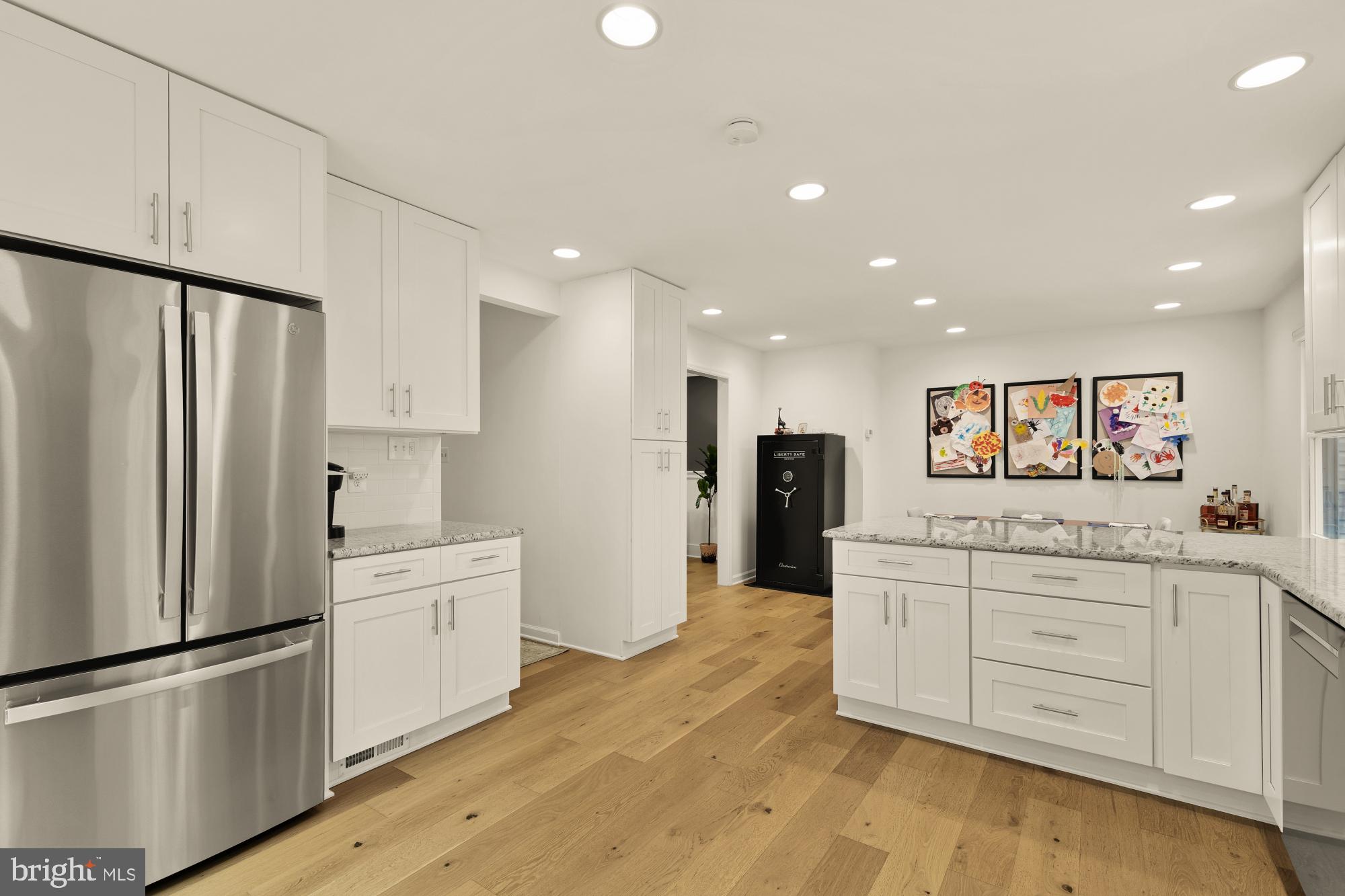 9146 SILCHESTER COURT