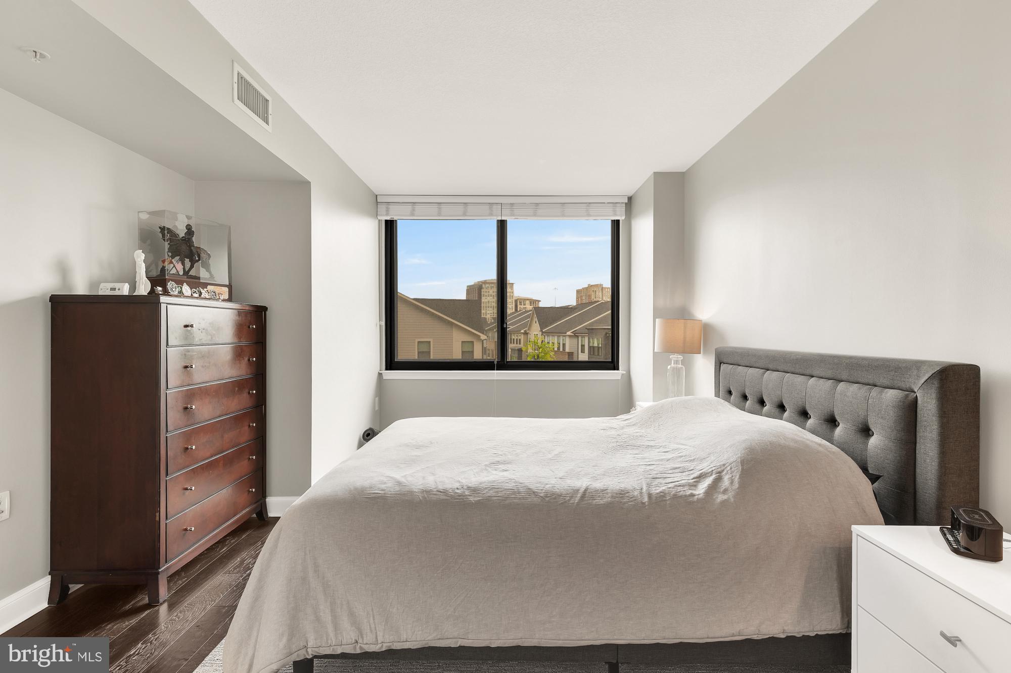 2451 MIDTOWN AVENUE 501