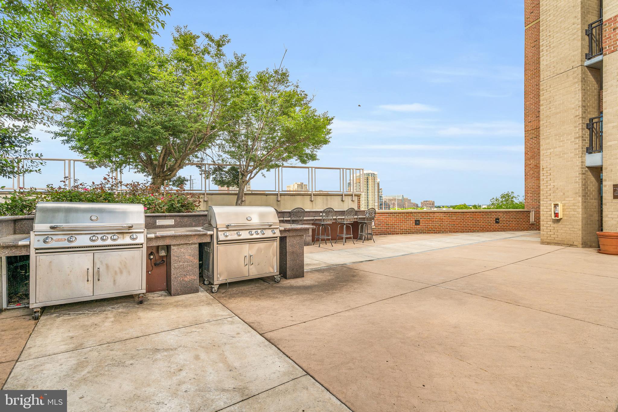 2451 MIDTOWN AVENUE 501