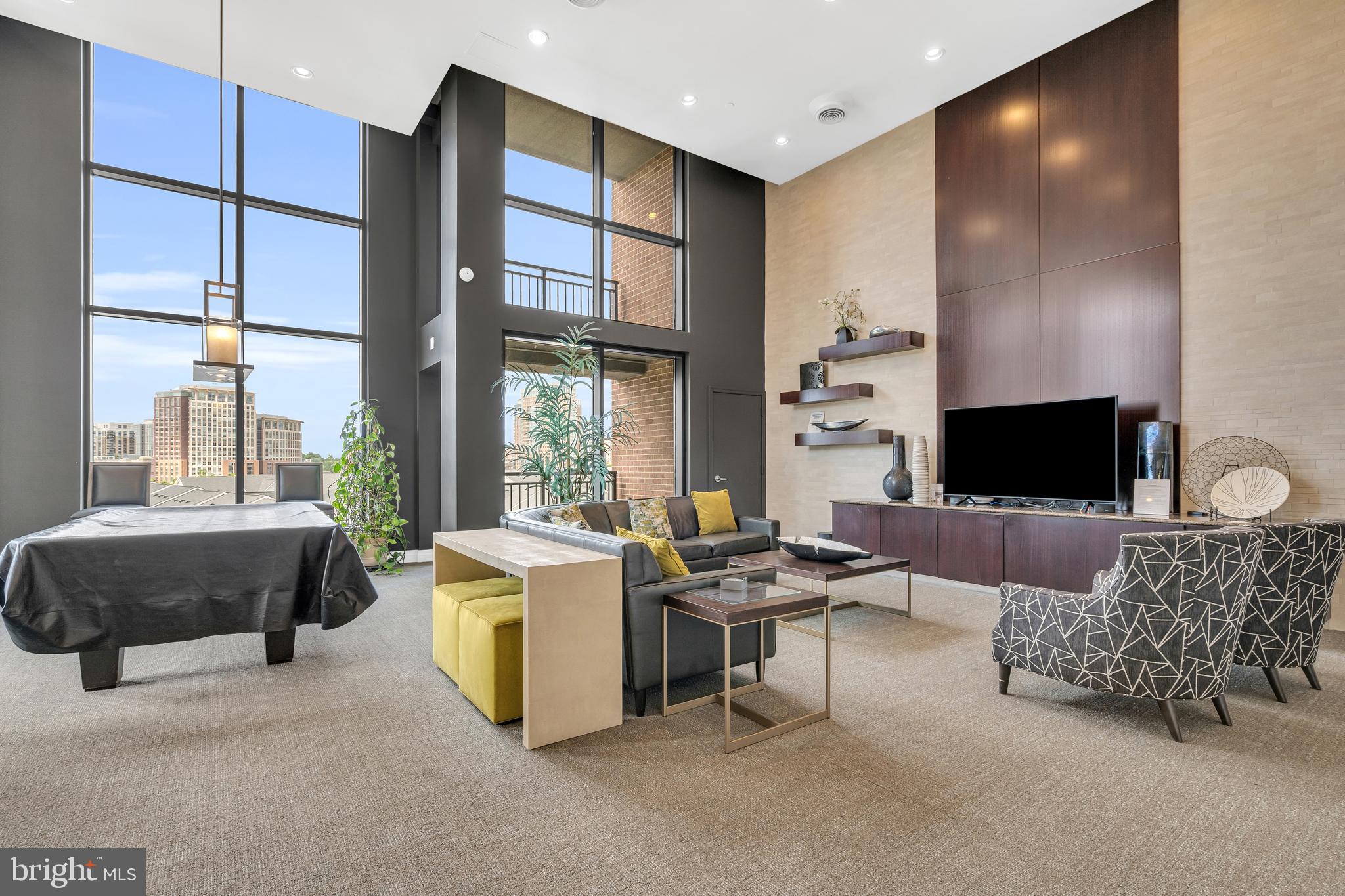 2451 MIDTOWN AVENUE 501