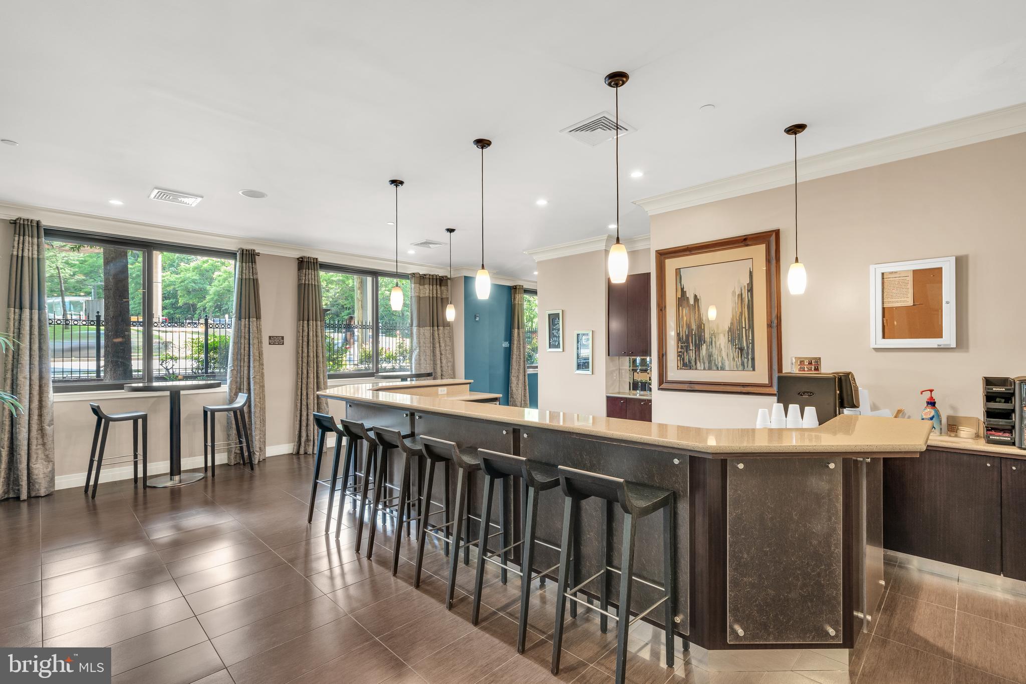 2451 MIDTOWN AVENUE 501