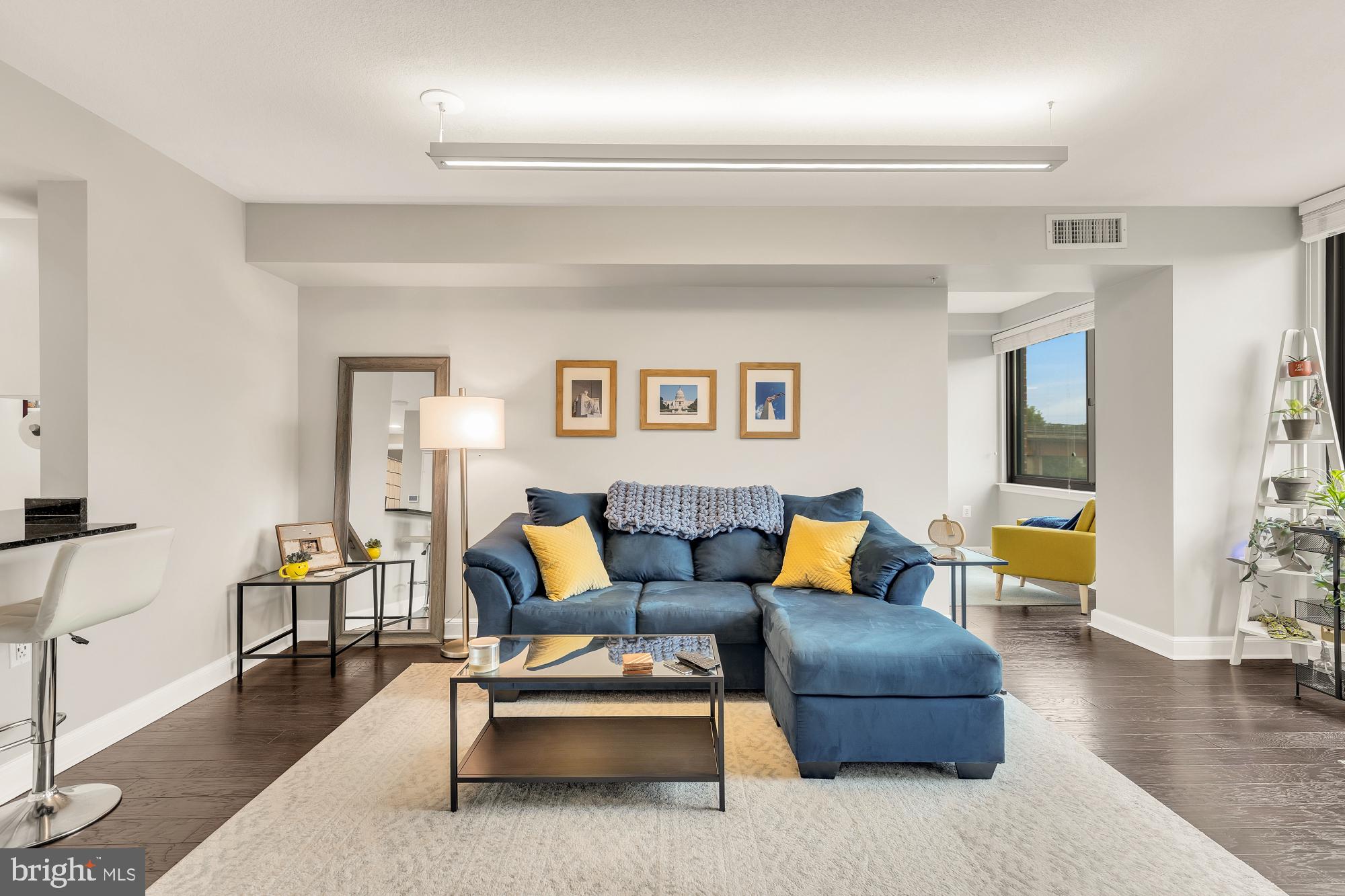 2451 MIDTOWN AVENUE 501