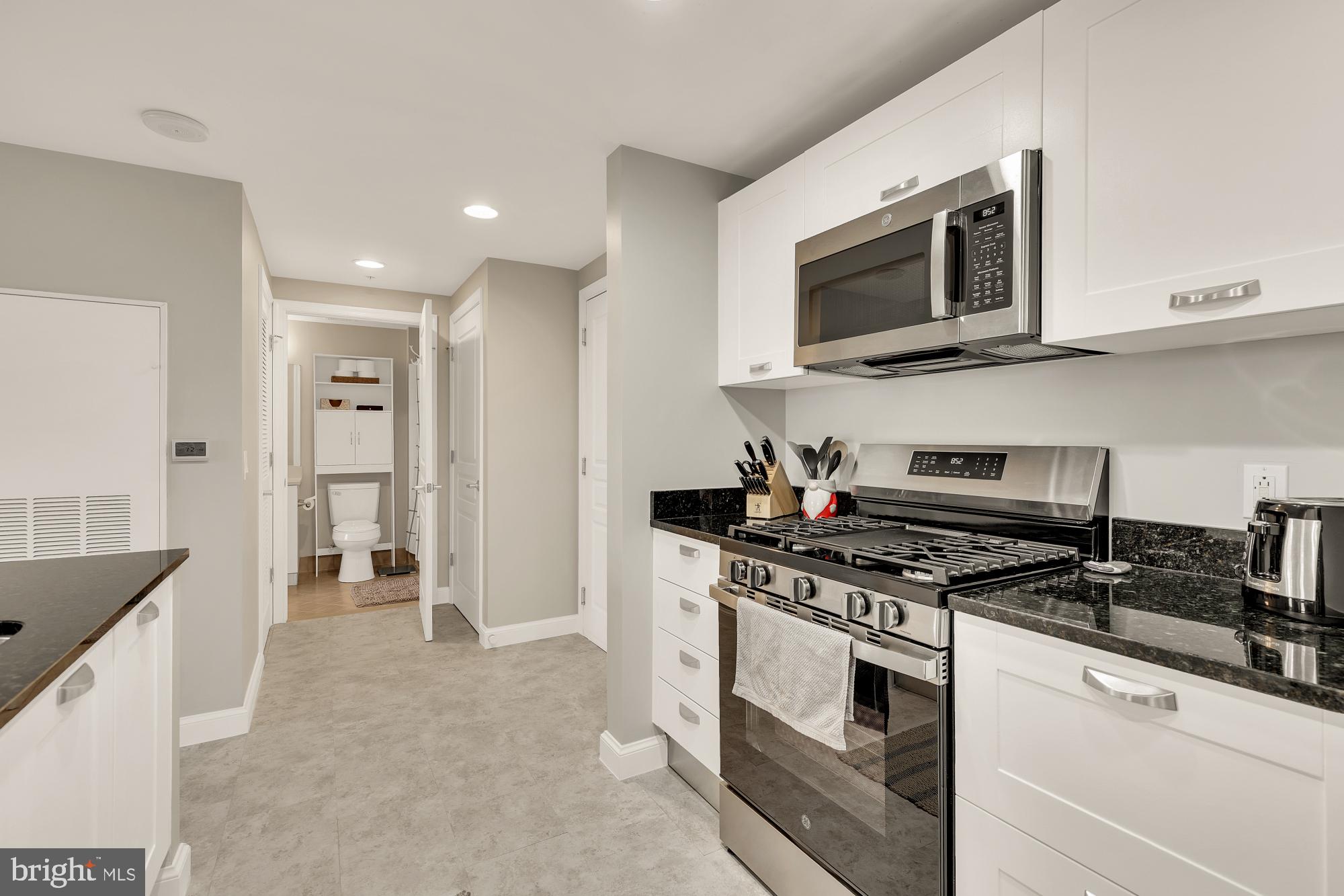 2451 MIDTOWN AVENUE 501