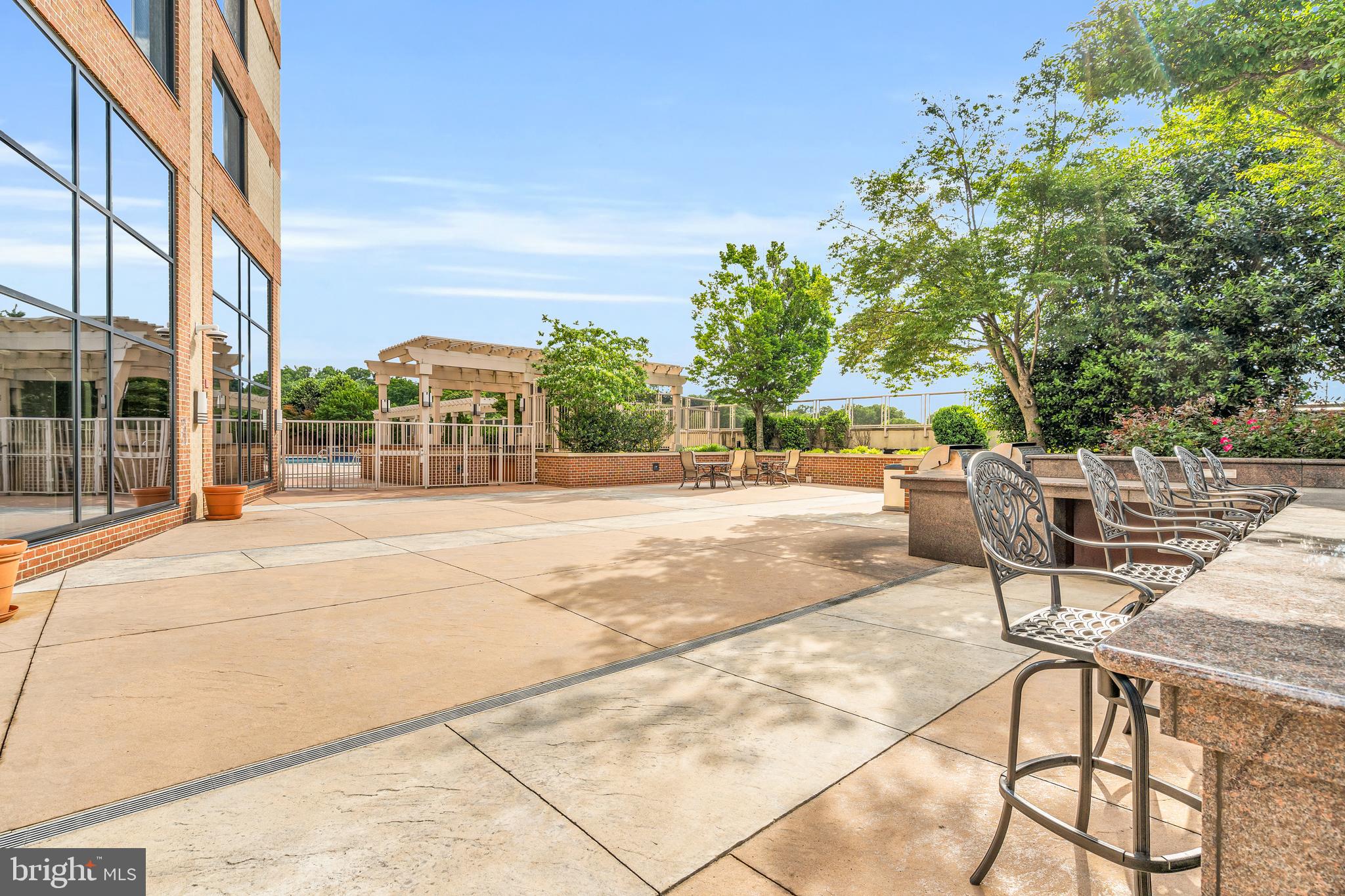 2451 MIDTOWN AVENUE 501