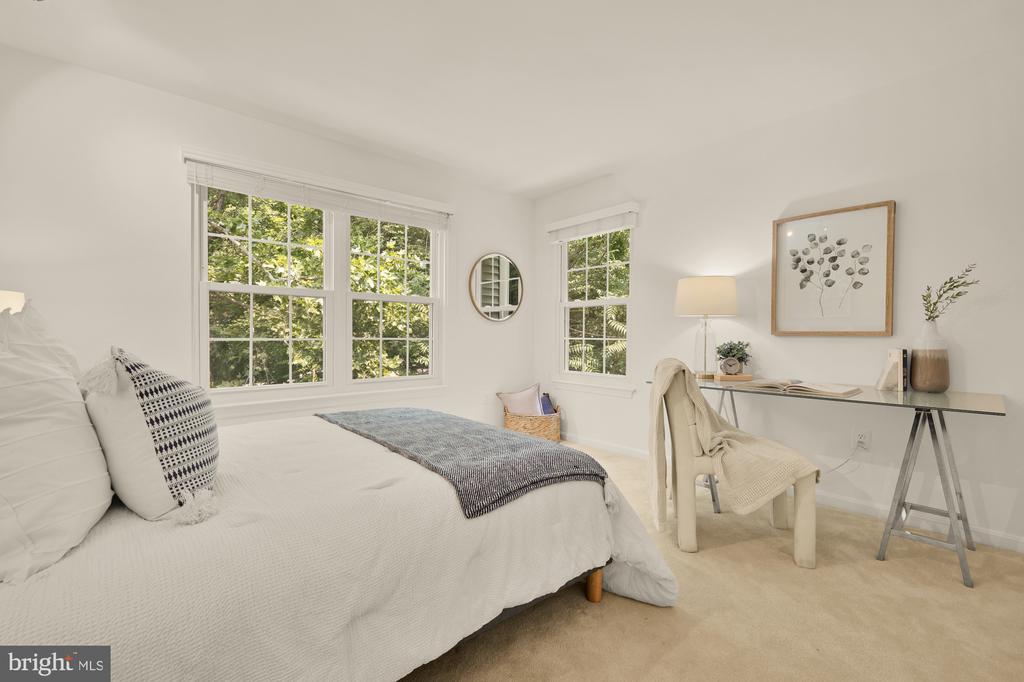 10201 FAIRE COMMONS COURT