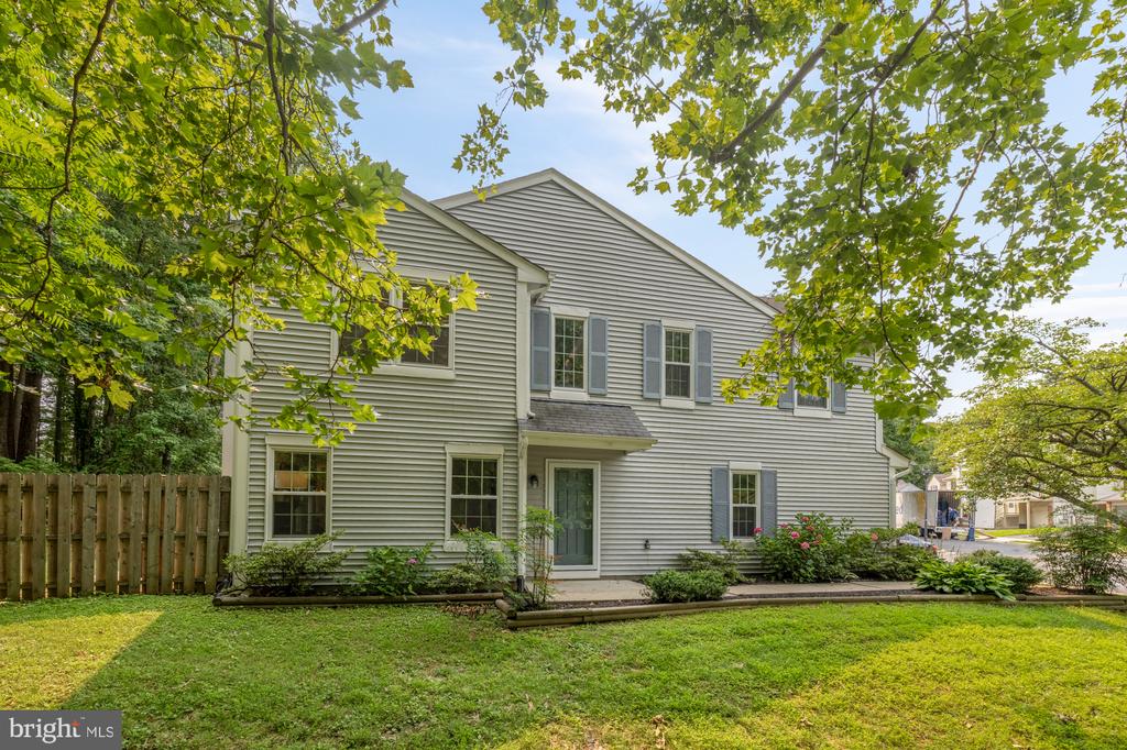 10201 FAIRE COMMONS COURT